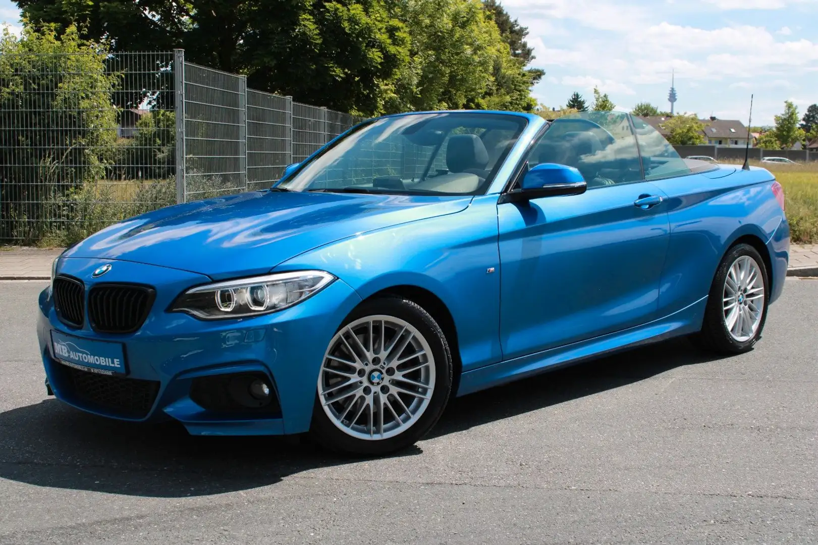 BMW 220 i Cabrio M-Sport Paket Tempo Xenon Leder Bleu - 2