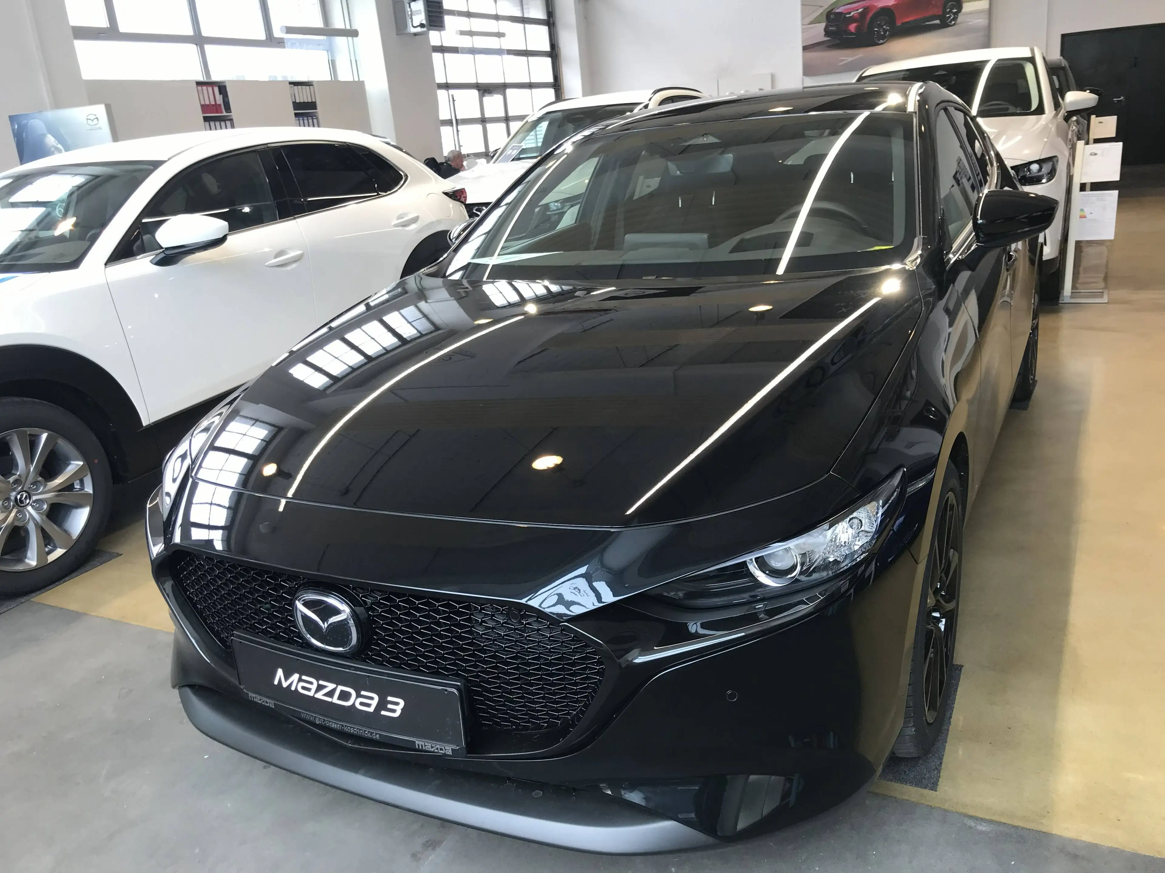 Mazda 3 2.5L e-SKYACTIV G 140ps 6AT HOMURA — photo 2