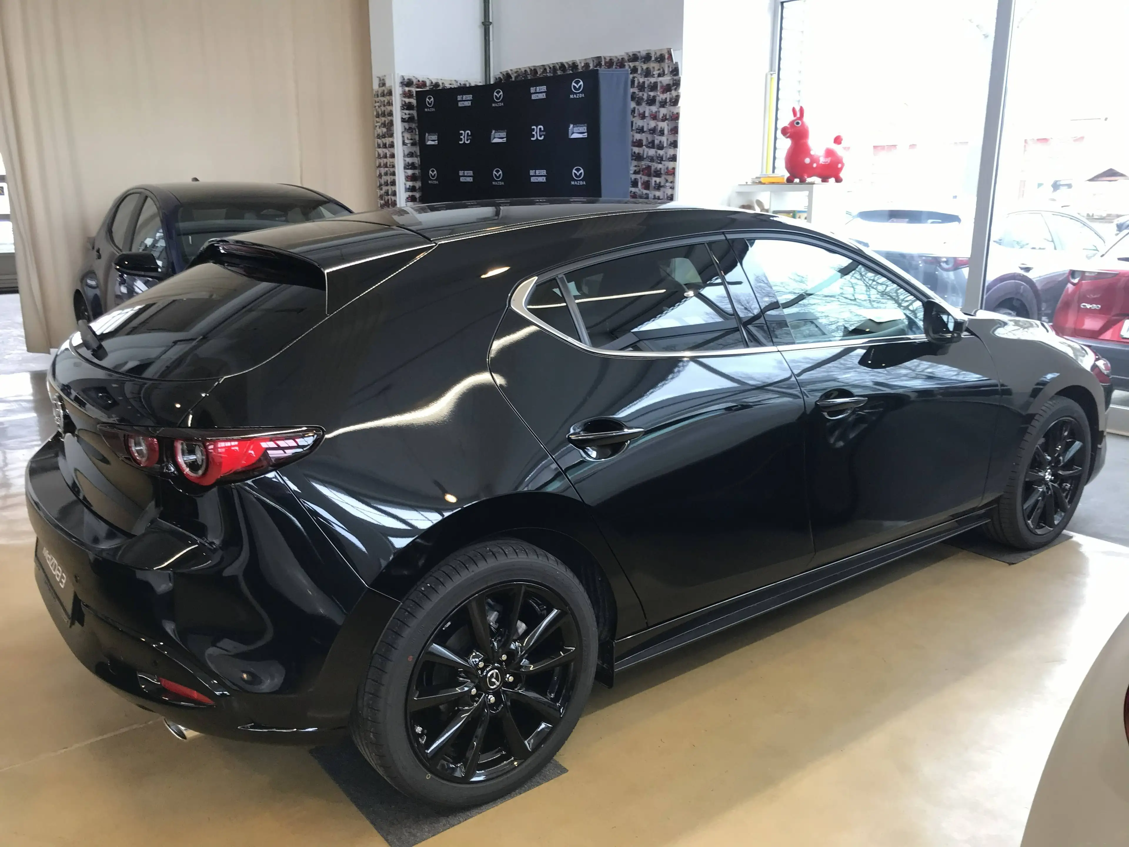 Mazda 3 2.5L e-SKYACTIV G 140ps 6AT HOMURA — photo 6