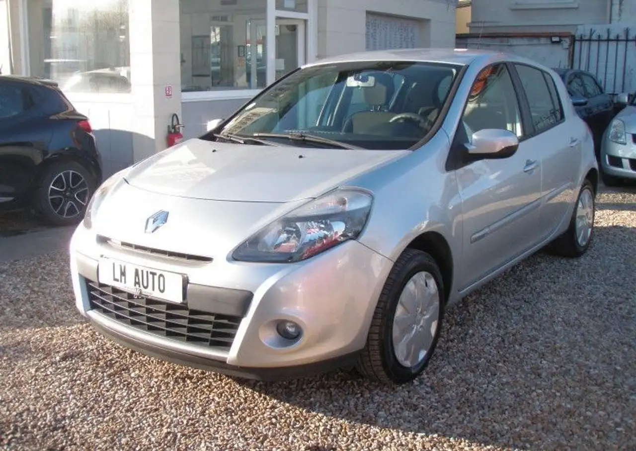 Renault Clio III (2) 1.5 DCI 90 EXPRESSION CLIM 5P EC