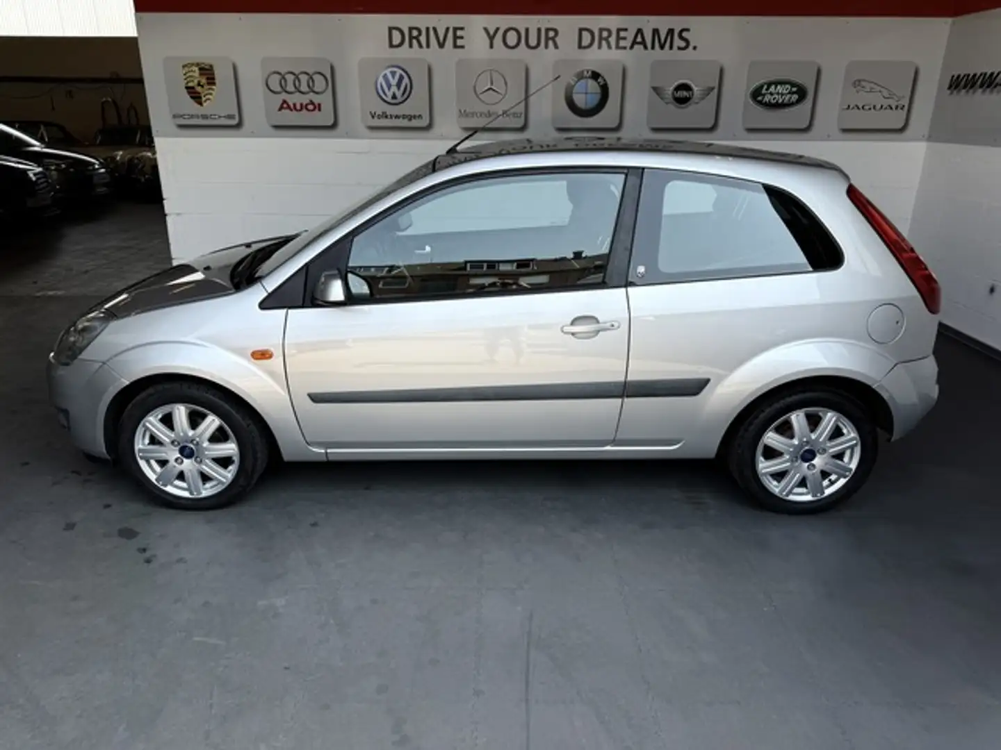 Ford Fiesta Ghia *Klima*E-Fenster*Garantie*ab3,99%* Argent - 2