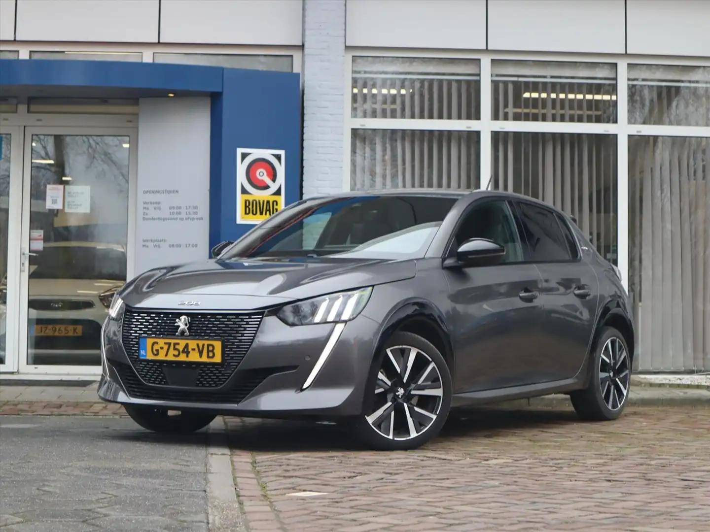 Peugeot 208 1.2 PureTech 100pk EAT8 GT-Line AUTOMAAT Grijs - 1
