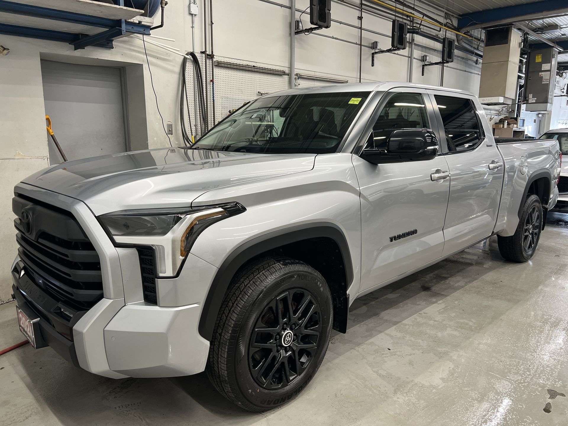  2024 Toyota Tundra Limited CrewMax Cab LB 4WD   