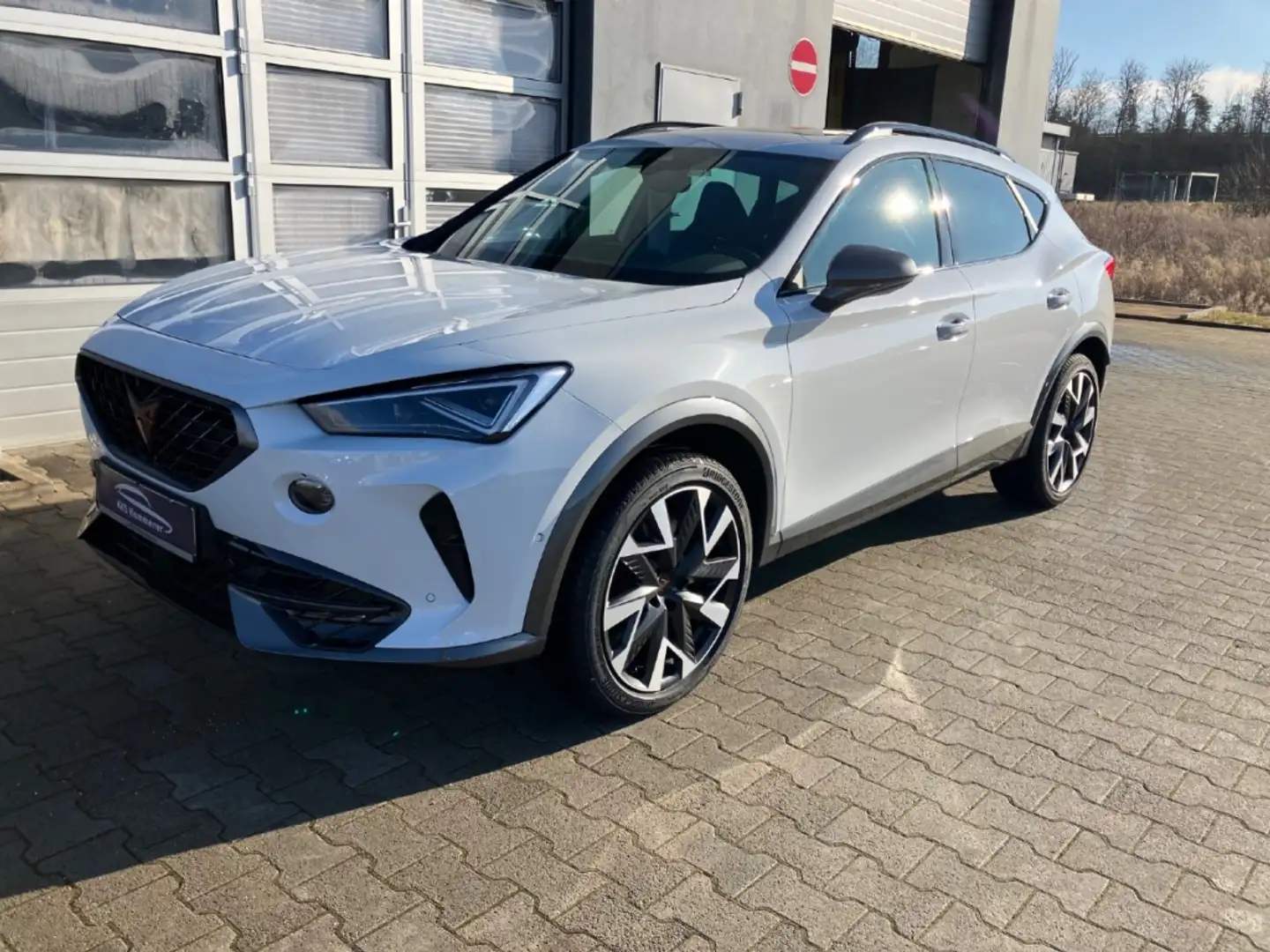 CUPRA Formentor VZ 4Drive 2.0 TSI Matrix Beats Pano Navi digitales Blanc - 1