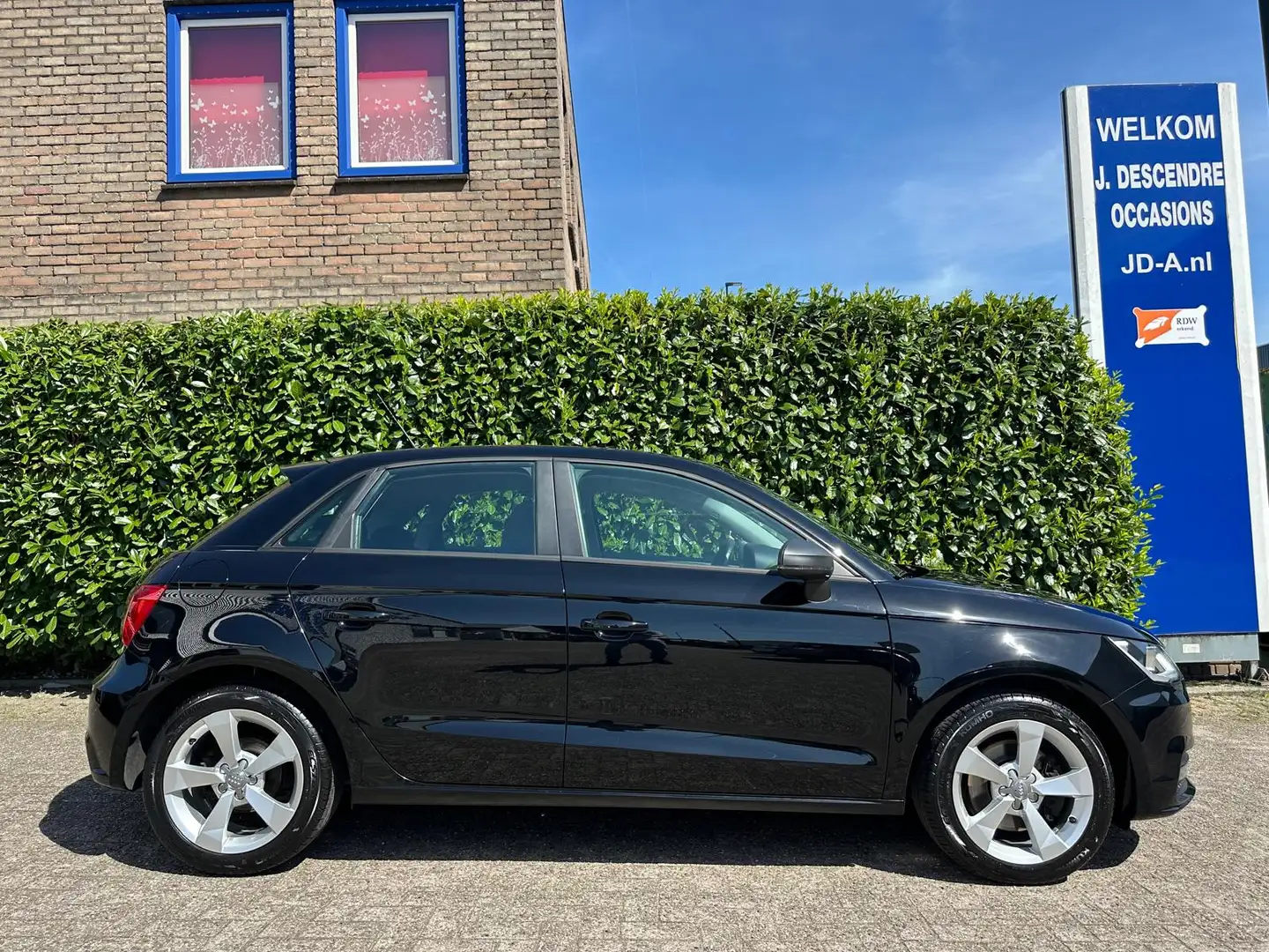 Audi A1 Sportback 1.4 TFSI Climate C, Pdc, Navigatie, Stoe Noir - 2
