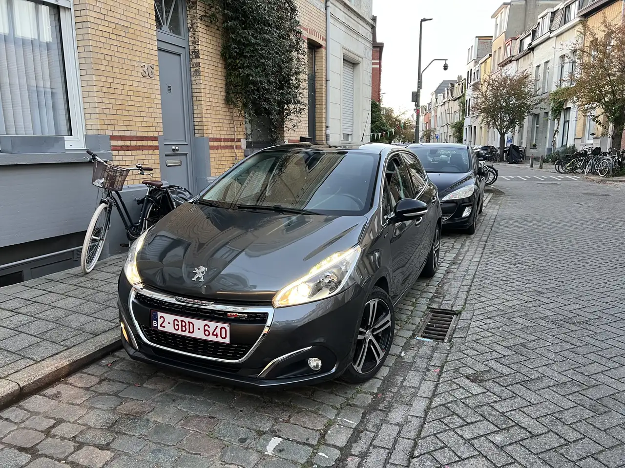 Peugeot 208