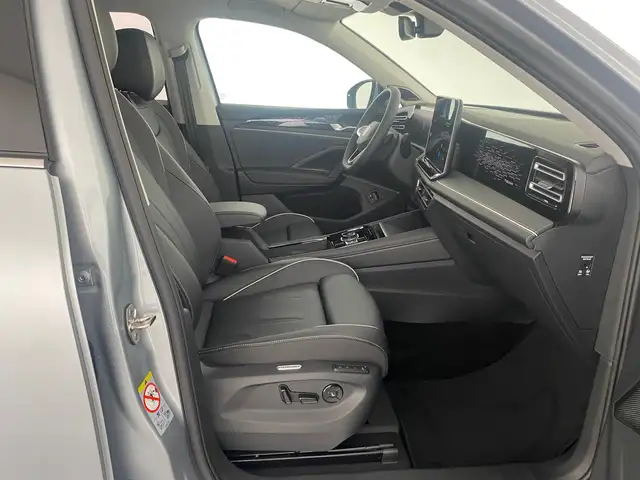 Volkswagen Tiguan view 10
