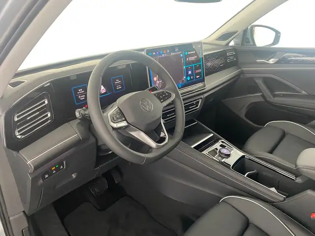 Volkswagen Tiguan view 8