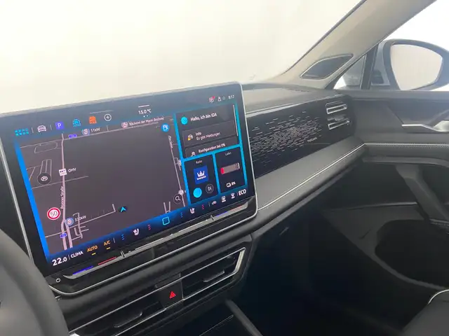 Volkswagen Tiguan view 9