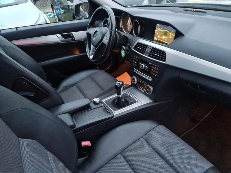 Mercedes-Benz C 200 CDI T BlueEFFICIENCY AVANTGARDE