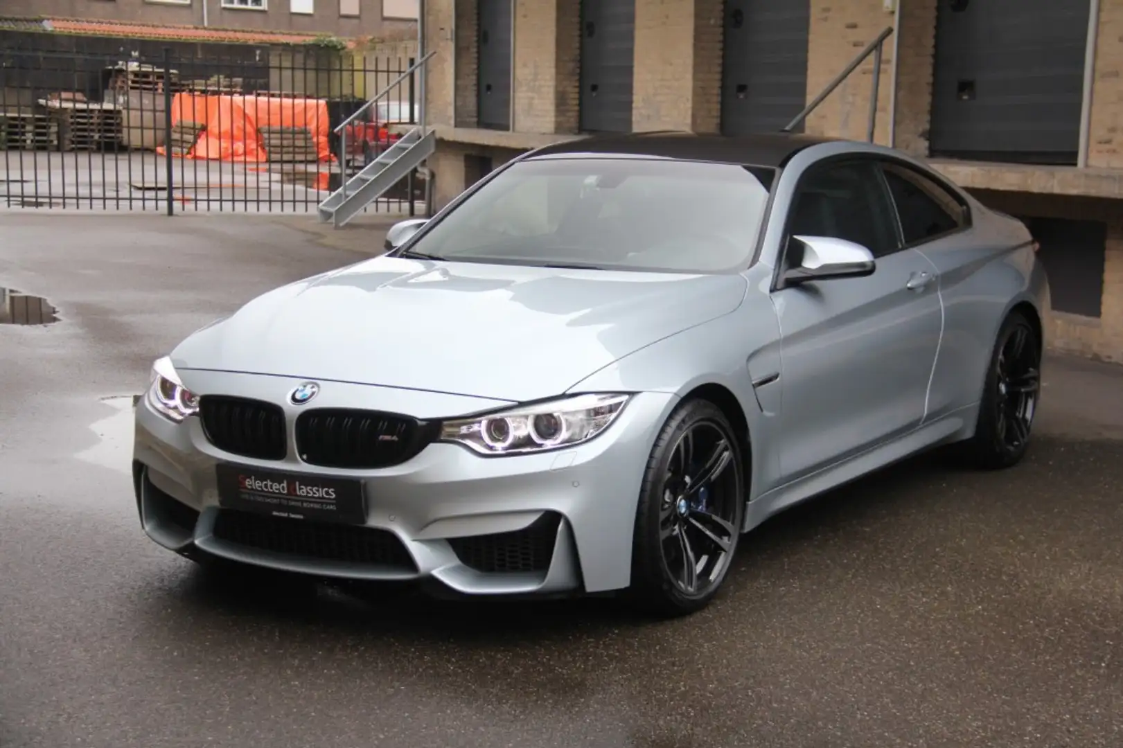 BMW M4 / Nieuwstaat / Dealer onderhouden / Perfect Grau - 2