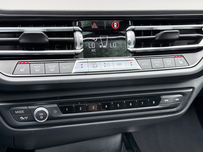BMW 118 1-serie 118i Executive Edition Pano/Camera/HuD — photo 19