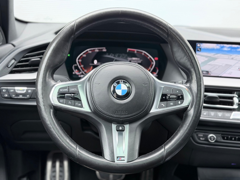 BMW 118 1-serie 118i Executive Edition Pano/Camera/HuD — photo 12
