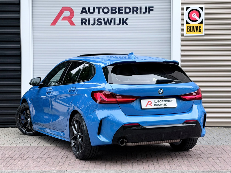 BMW 118 1-serie 118i Executive Edition Pano/Camera/HuD — photo 3