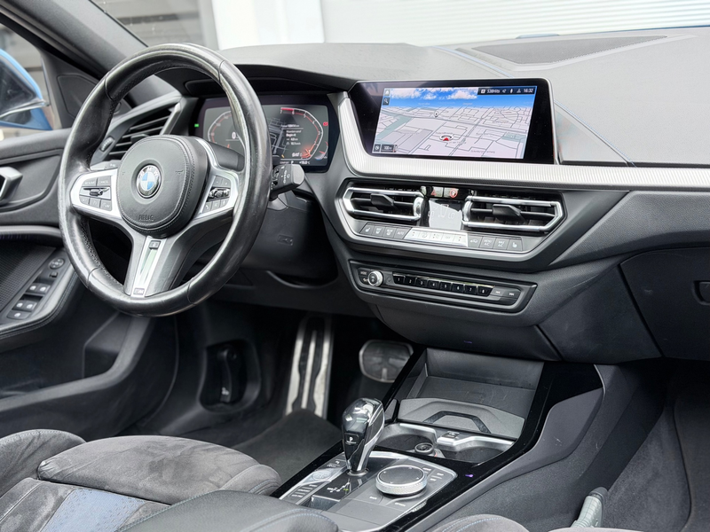 BMW 118 1-serie 118i Executive Edition Pano/Camera/HuD — photo 16