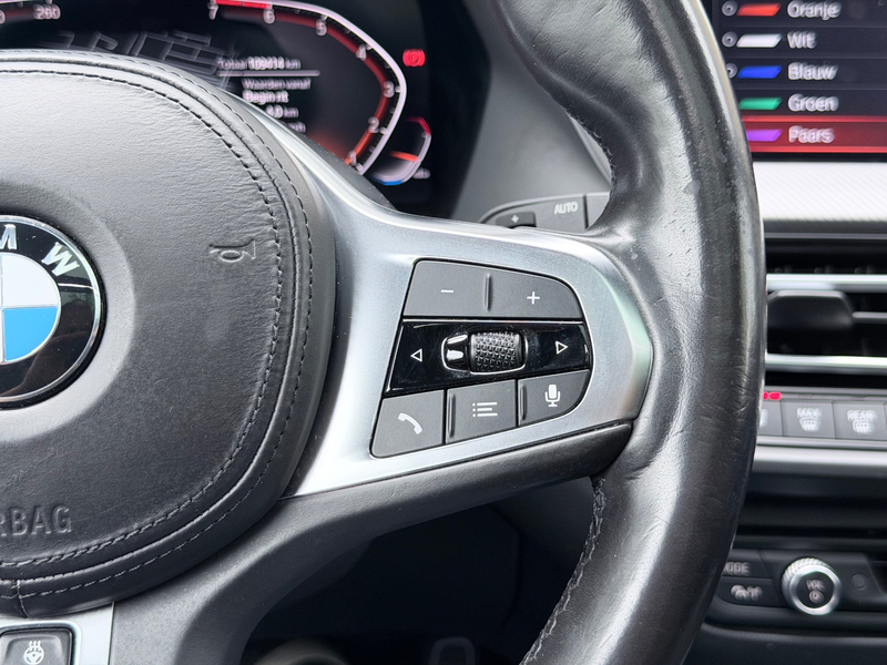 BMW 118 1-serie 118i Executive Edition Pano/Camera/HuD — photo 15