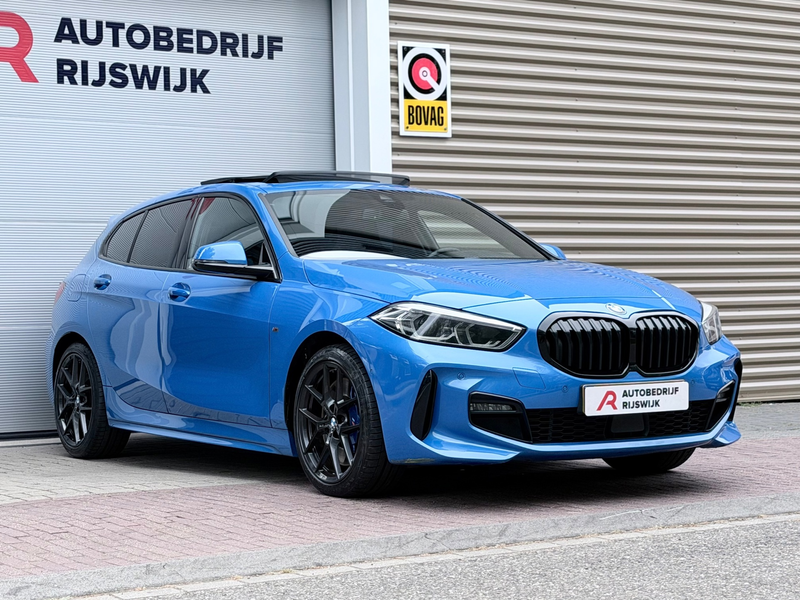 BMW 118 1-serie 118i Executive Edition Pano/Camera/HuD — photo 8
