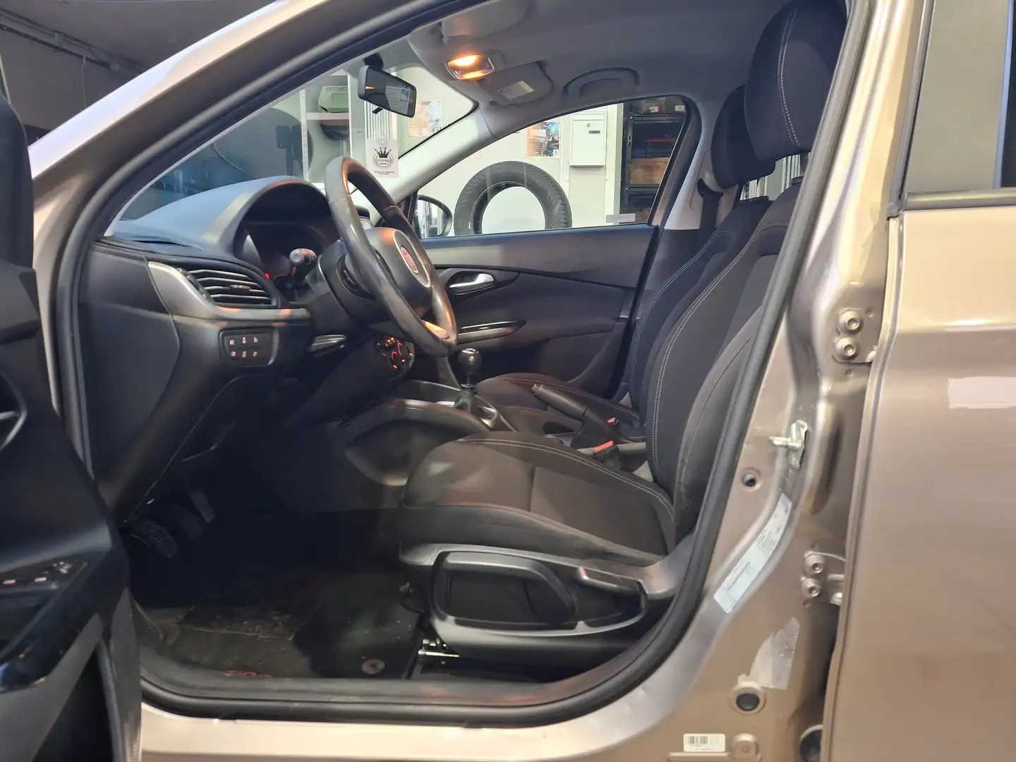 Fiat Tipo Tipo 5p 1.4 Lounge 95cv Bronz - 2