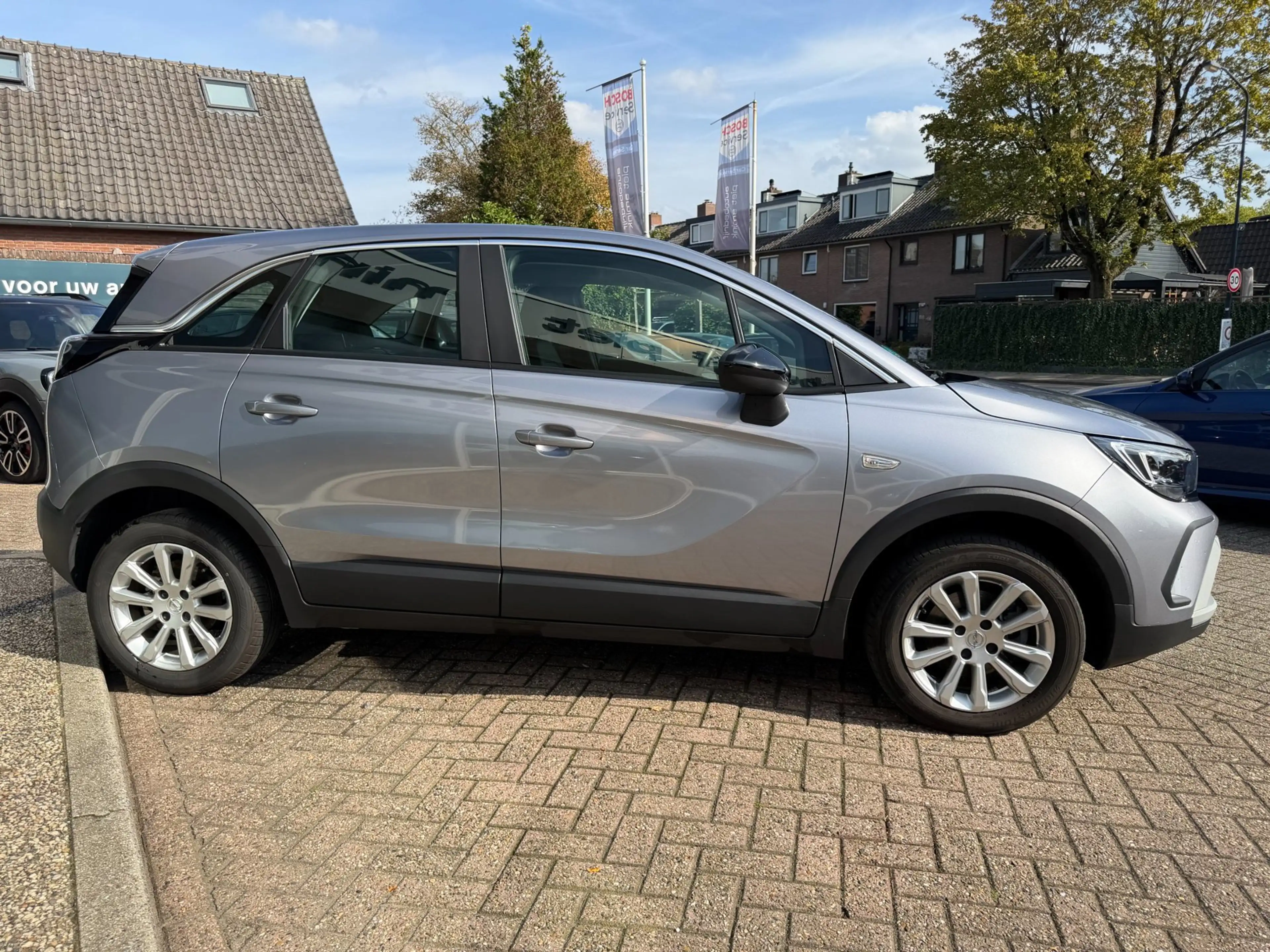 Opel Crossland 1.2 Turbo Elegance — photo 4