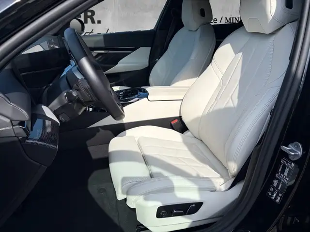 BMW M view 12