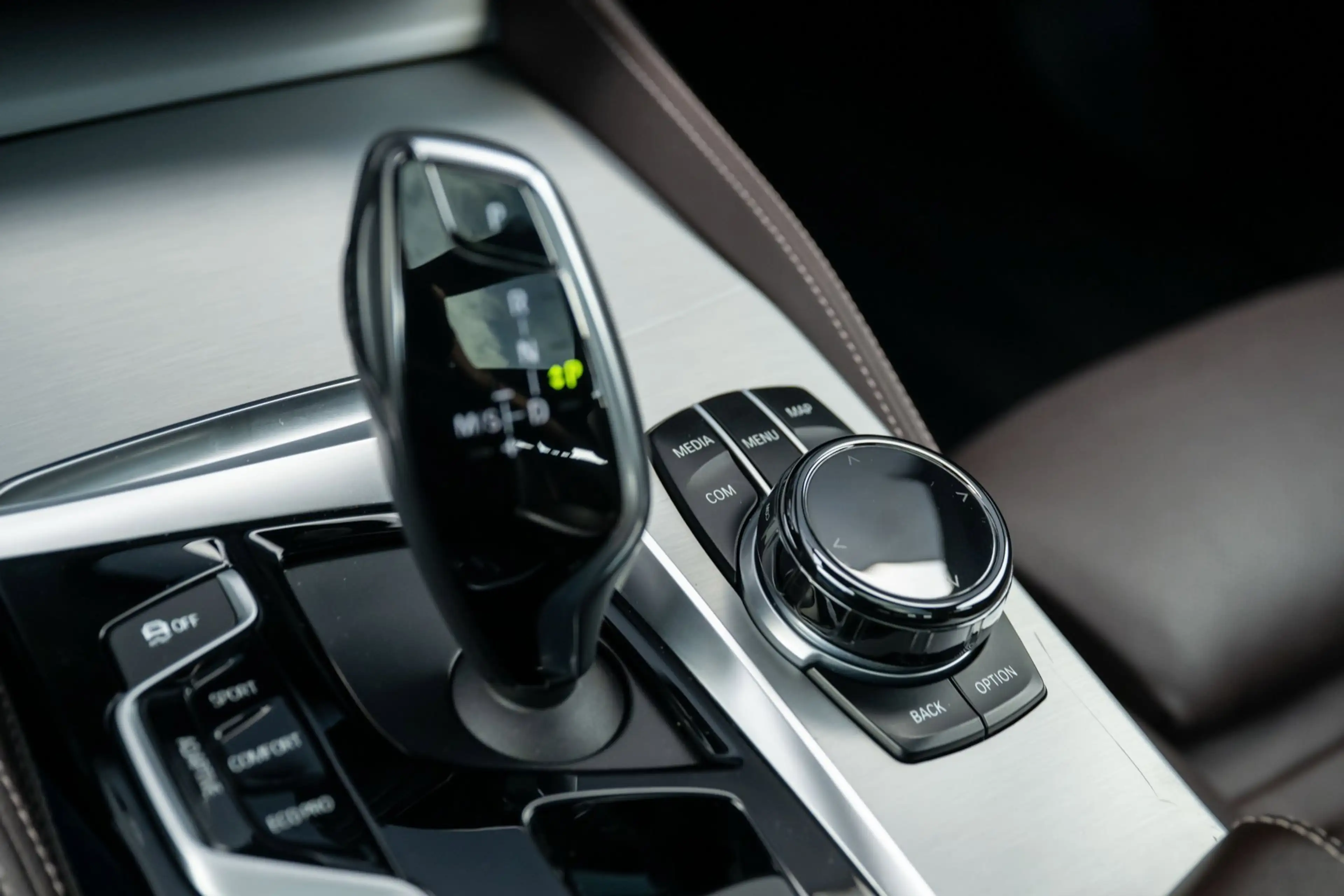 BMW 540 5-serie Touring 540i xDrive High Executive|Pano|St — photo 36