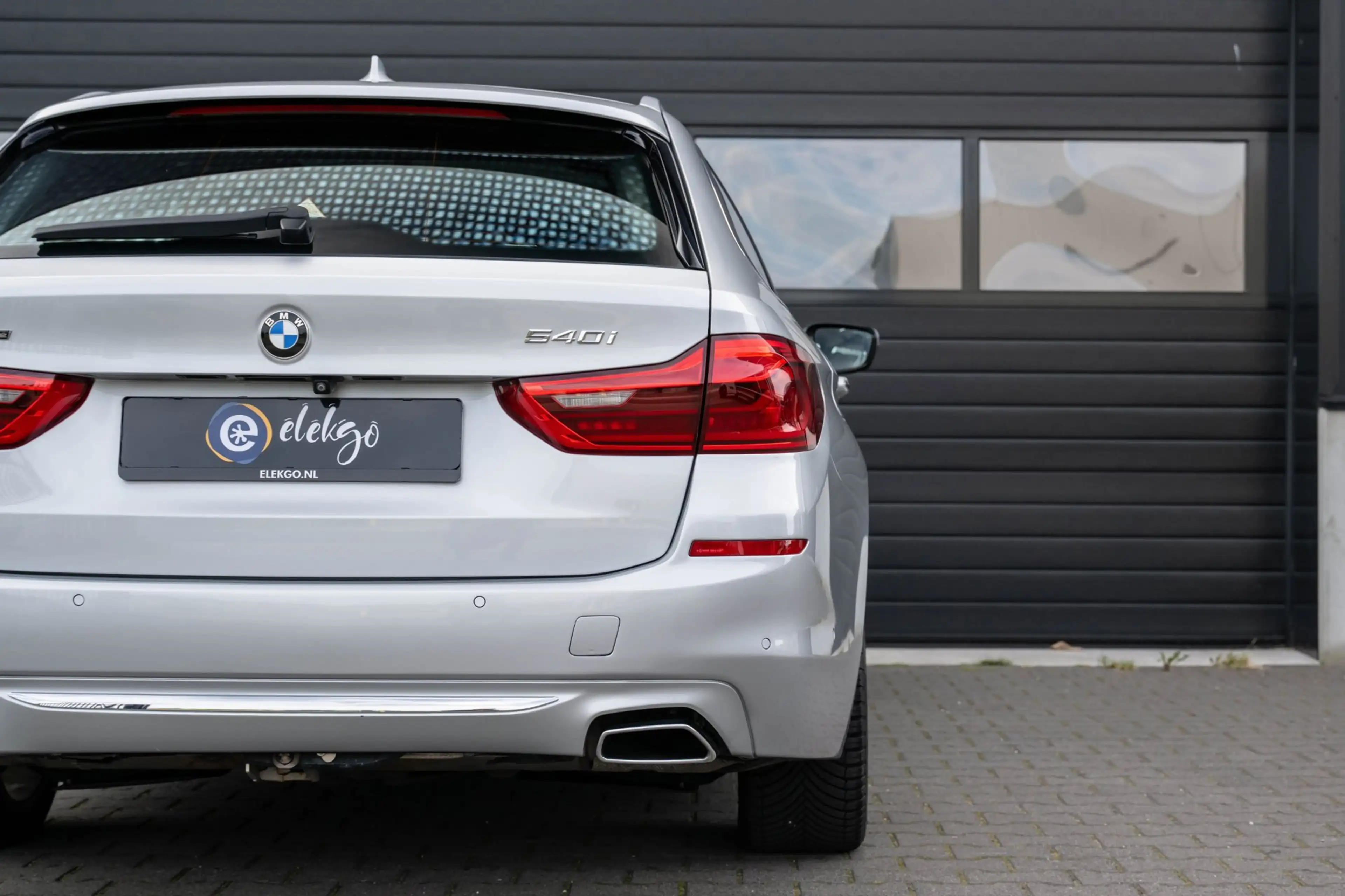 BMW 540 5-serie Touring 540i xDrive High Executive|Pano|St — photo 16