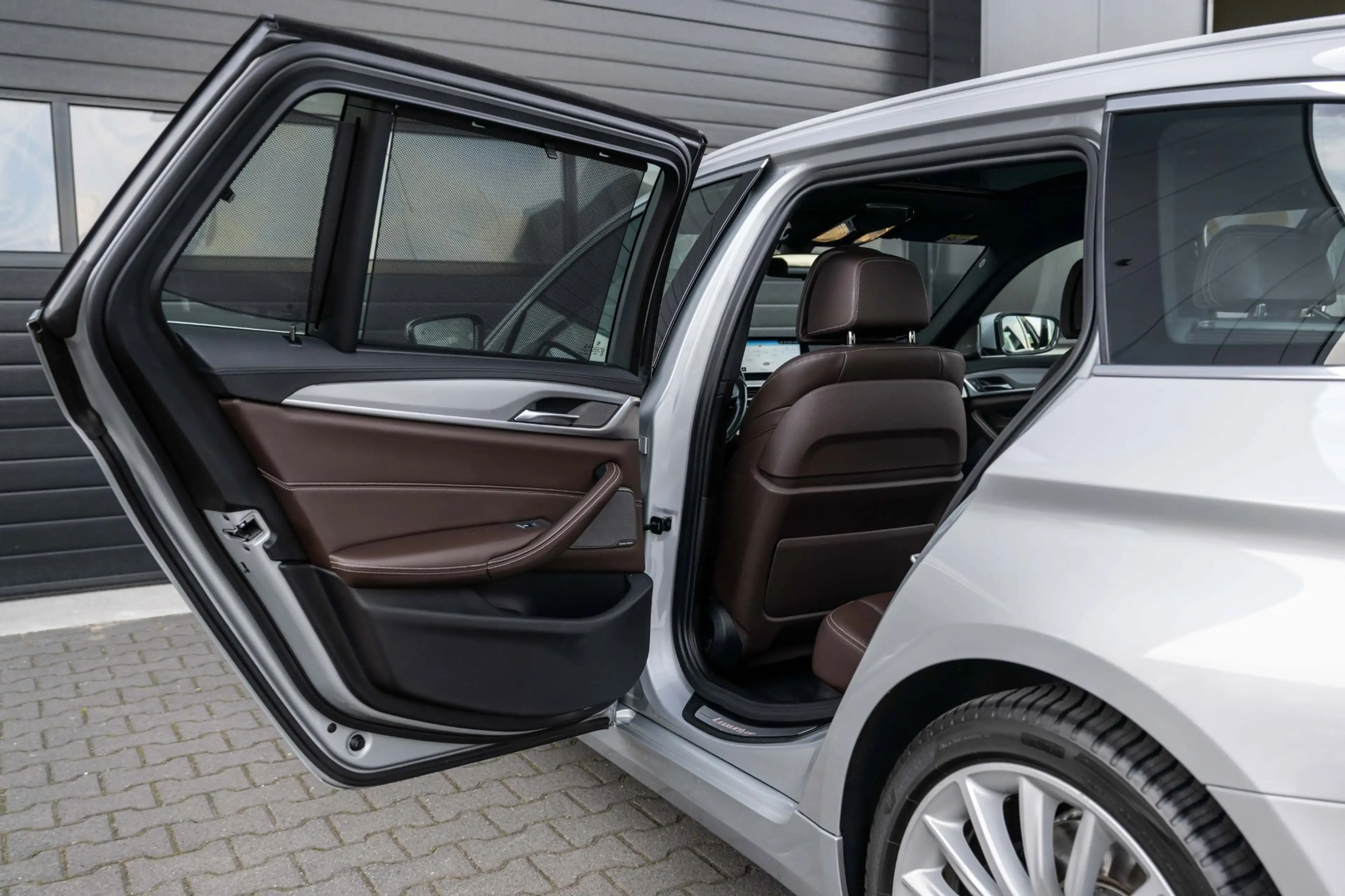 BMW 540 5-serie Touring 540i xDrive High Executive|Pano|St — photo 37