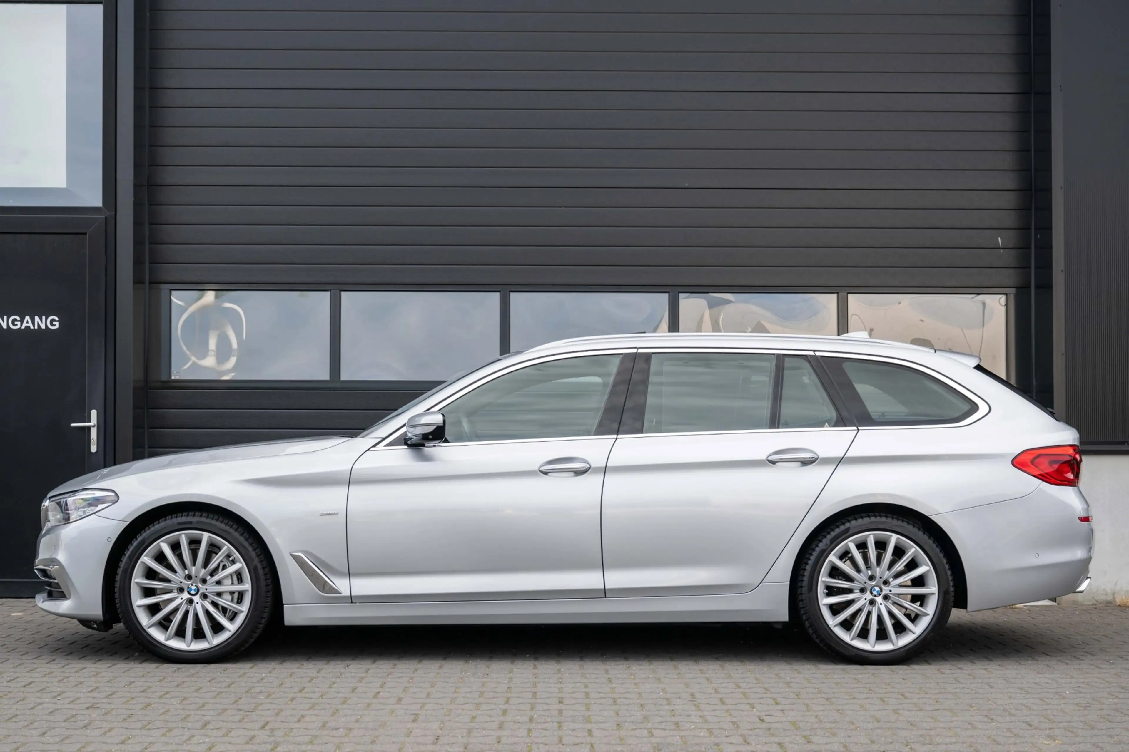 BMW 540 5-serie Touring 540i xDrive High Executive|Pano|St — photo 2