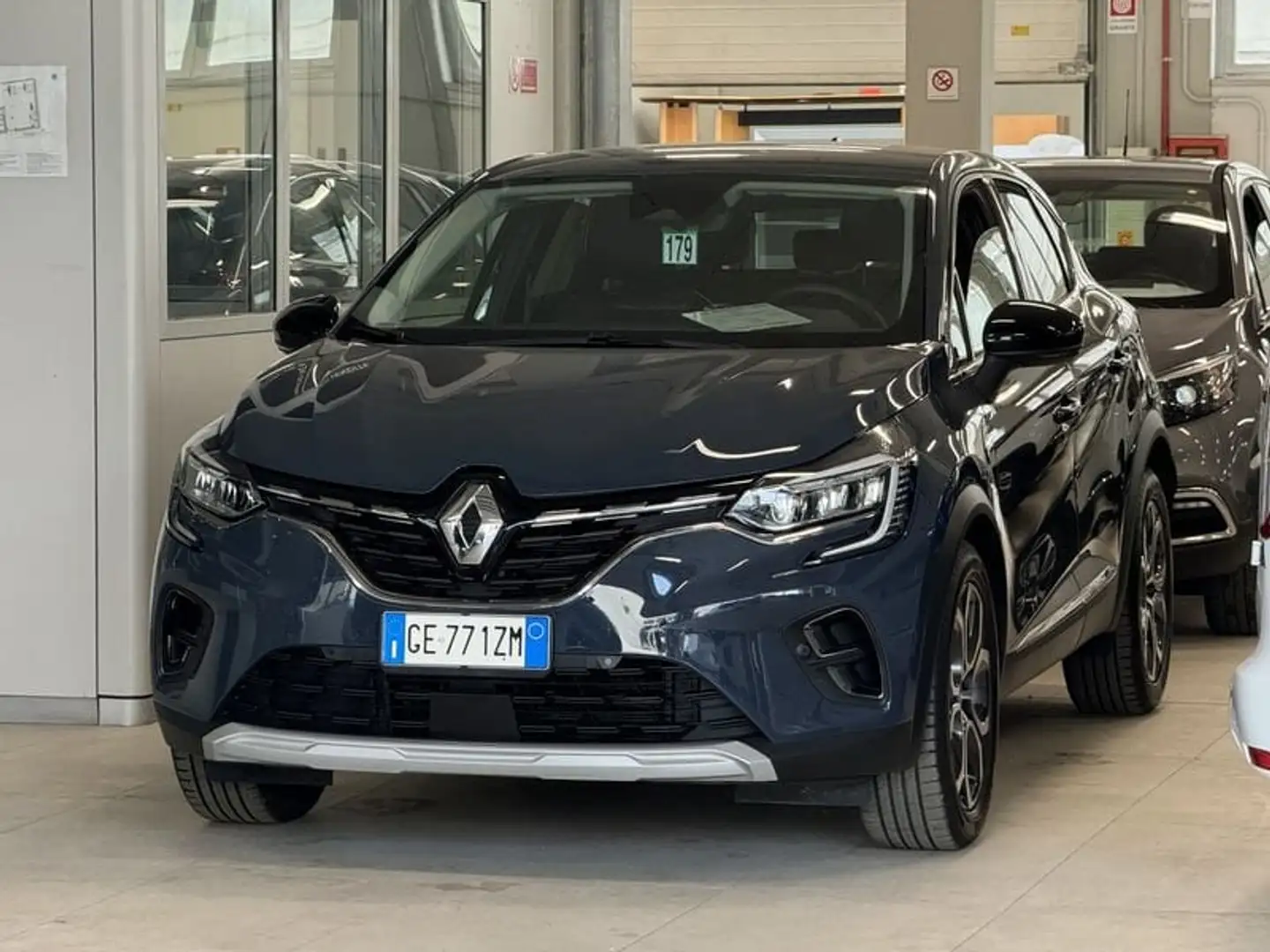 Renault Captur 1.6 E-Tech phev Intens 160cv Blu/Azzurro - 1