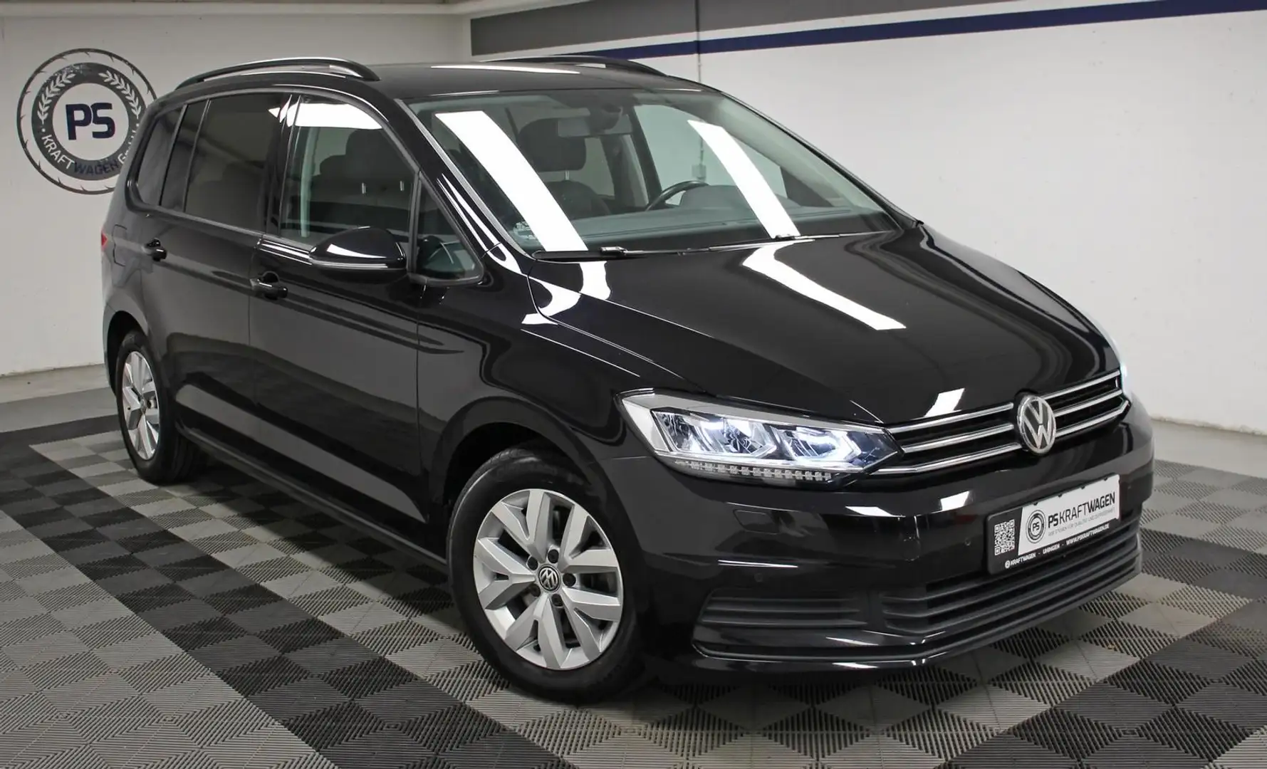 Volkswagen Touran 1.6 TDI LED NAVI BT SHZ ACC AHK 7-SITZER Zwart - 2
