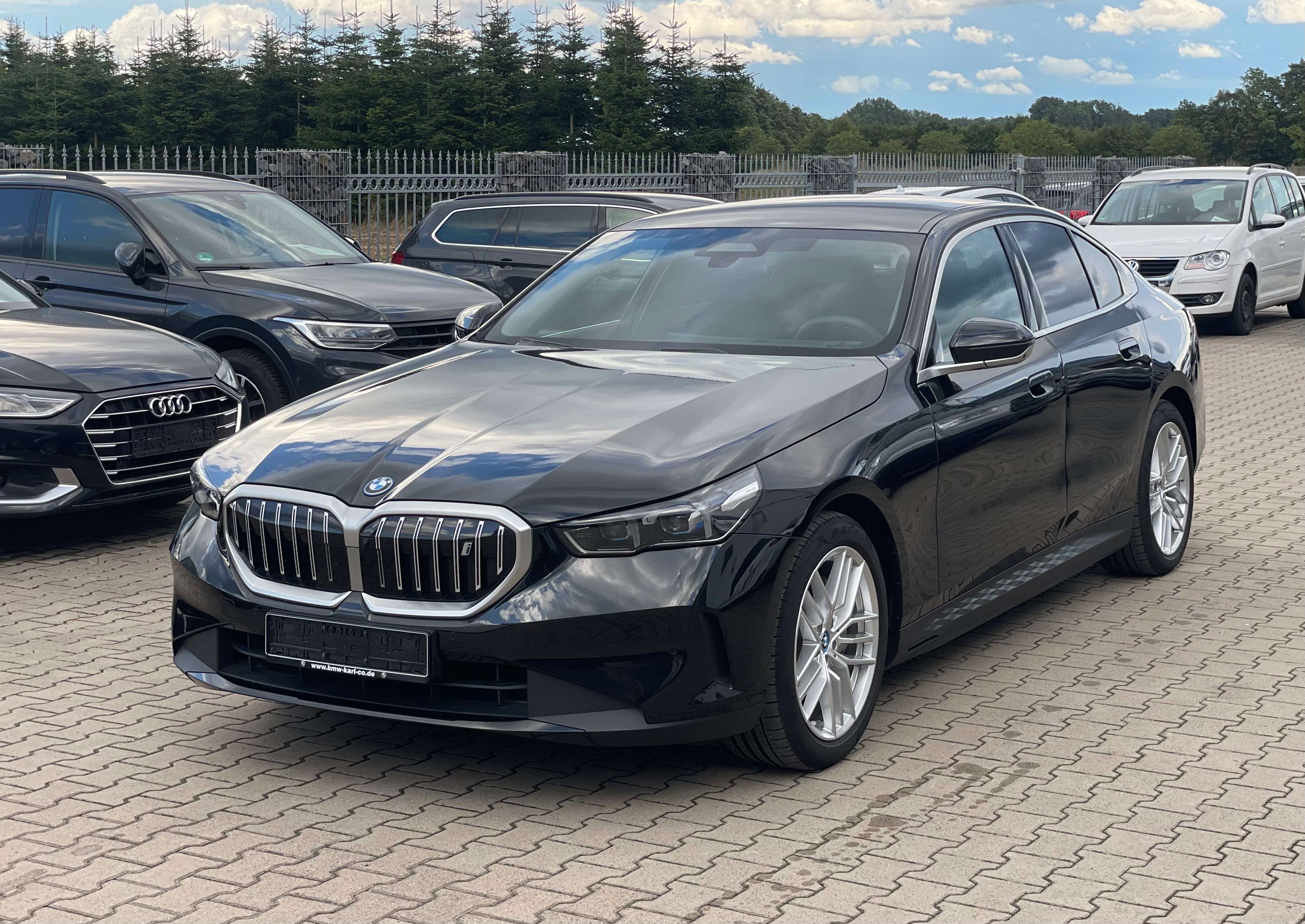 BMW i5