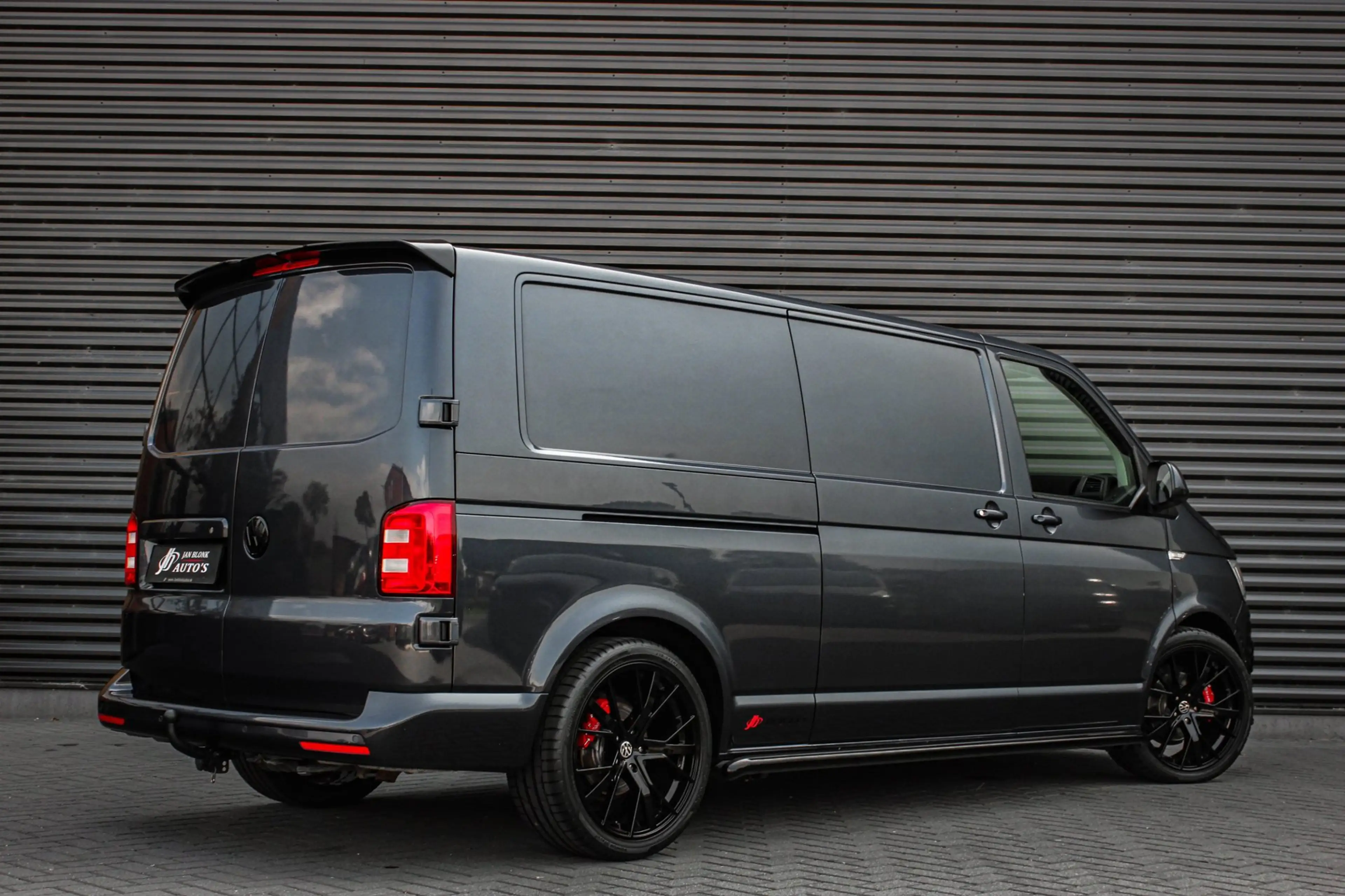 Volkswagen Transporter 2.0 TDI L2H1 150PK JB-EDITION / PDC / VERLAGINGSVE — photo 3