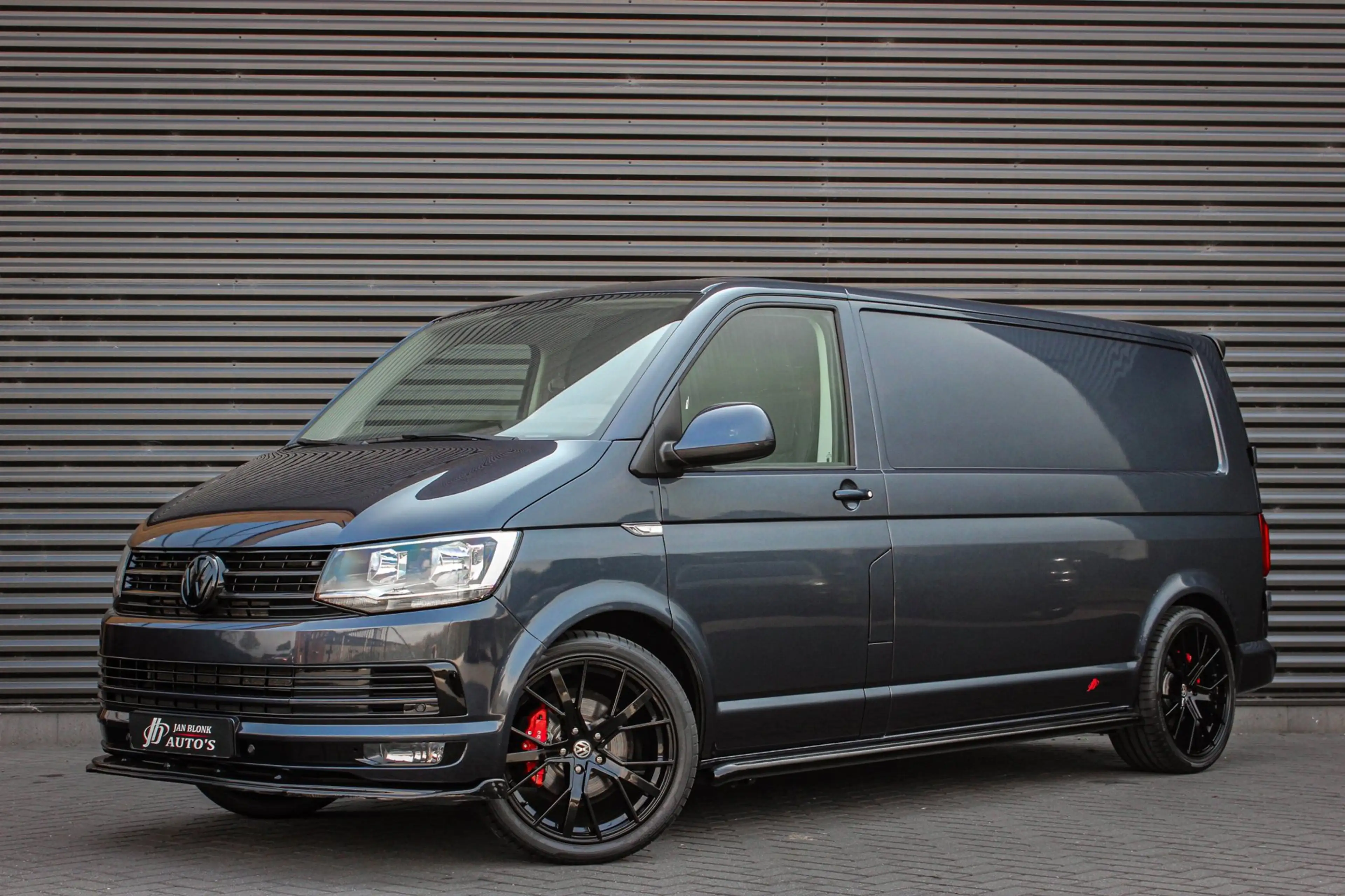 Volkswagen Transporter 2.0 TDI L2H1 150PK JB-EDITION / PDC / VERLAGINGSVE