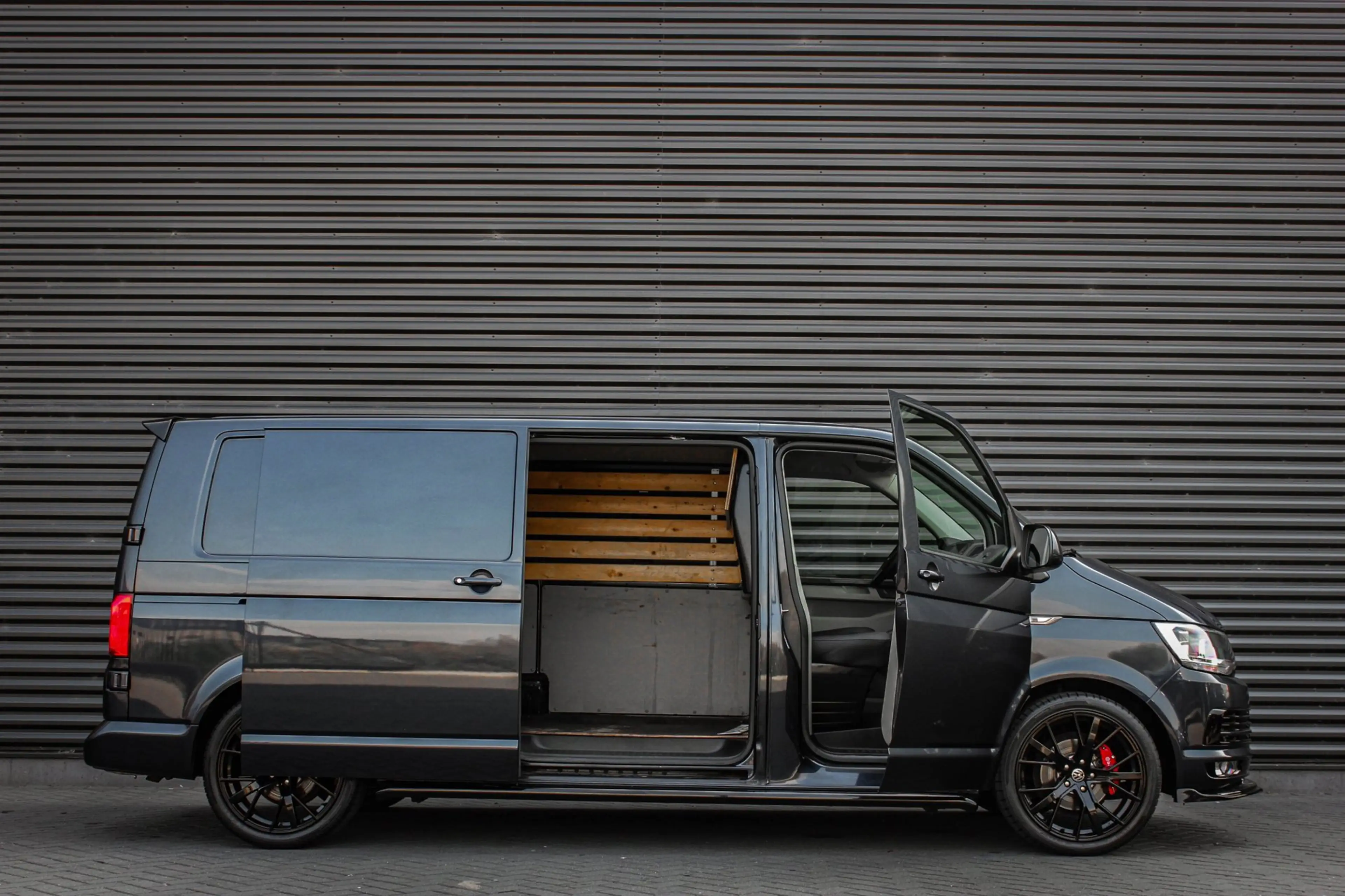 Volkswagen Transporter 2.0 TDI L2H1 150PK JB-EDITION / PDC / VERLAGINGSVE — photo 7