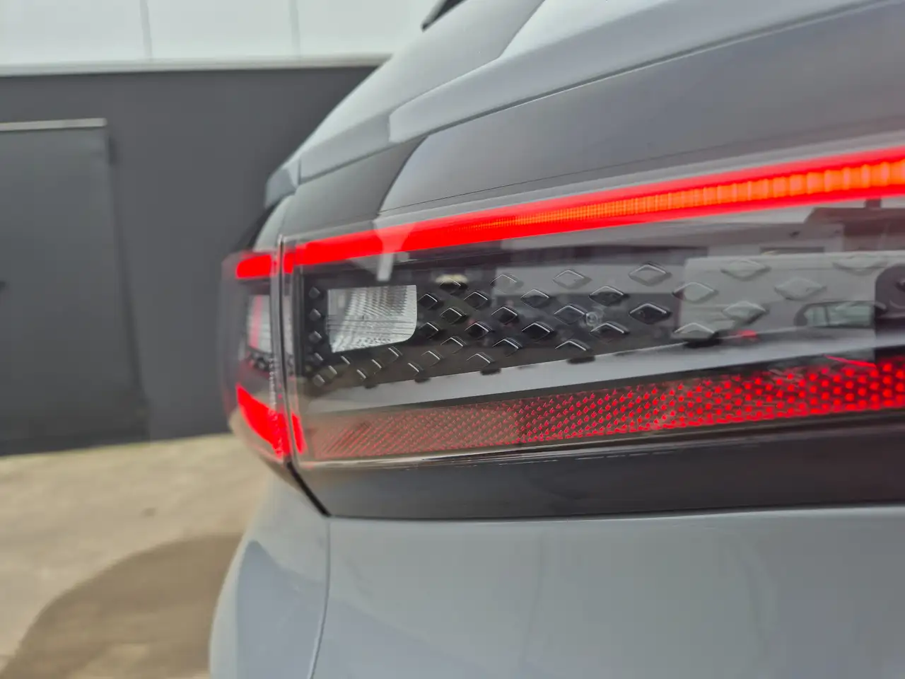 Volkswagen ID.4 *LEDER*NAVI*BLUETOOTH*NIEUWSTAAT!!* 18