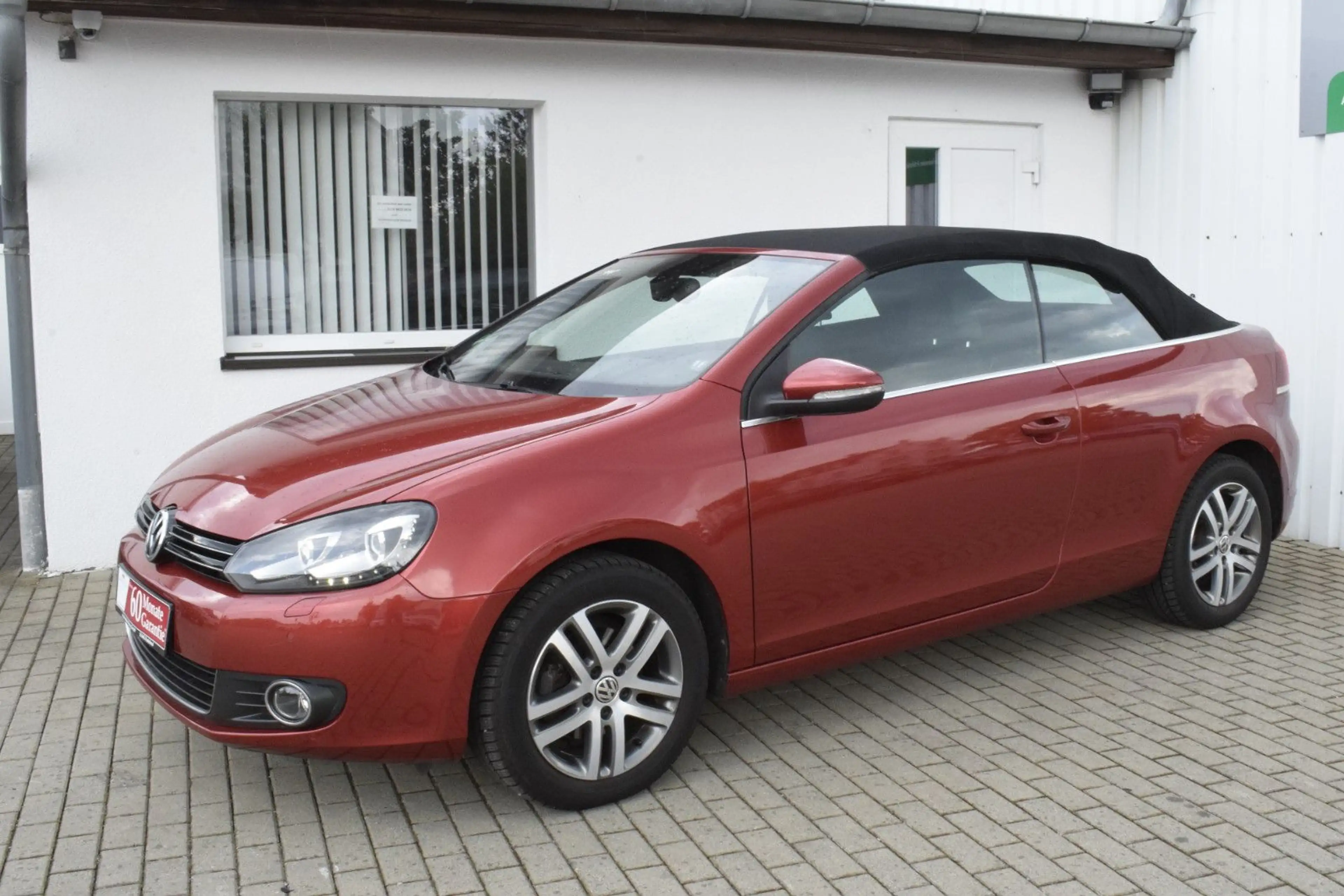 Volkswagen Golf VI Cabriolet Leder Std.HZ SHZ Navi Tempomat — photo 2