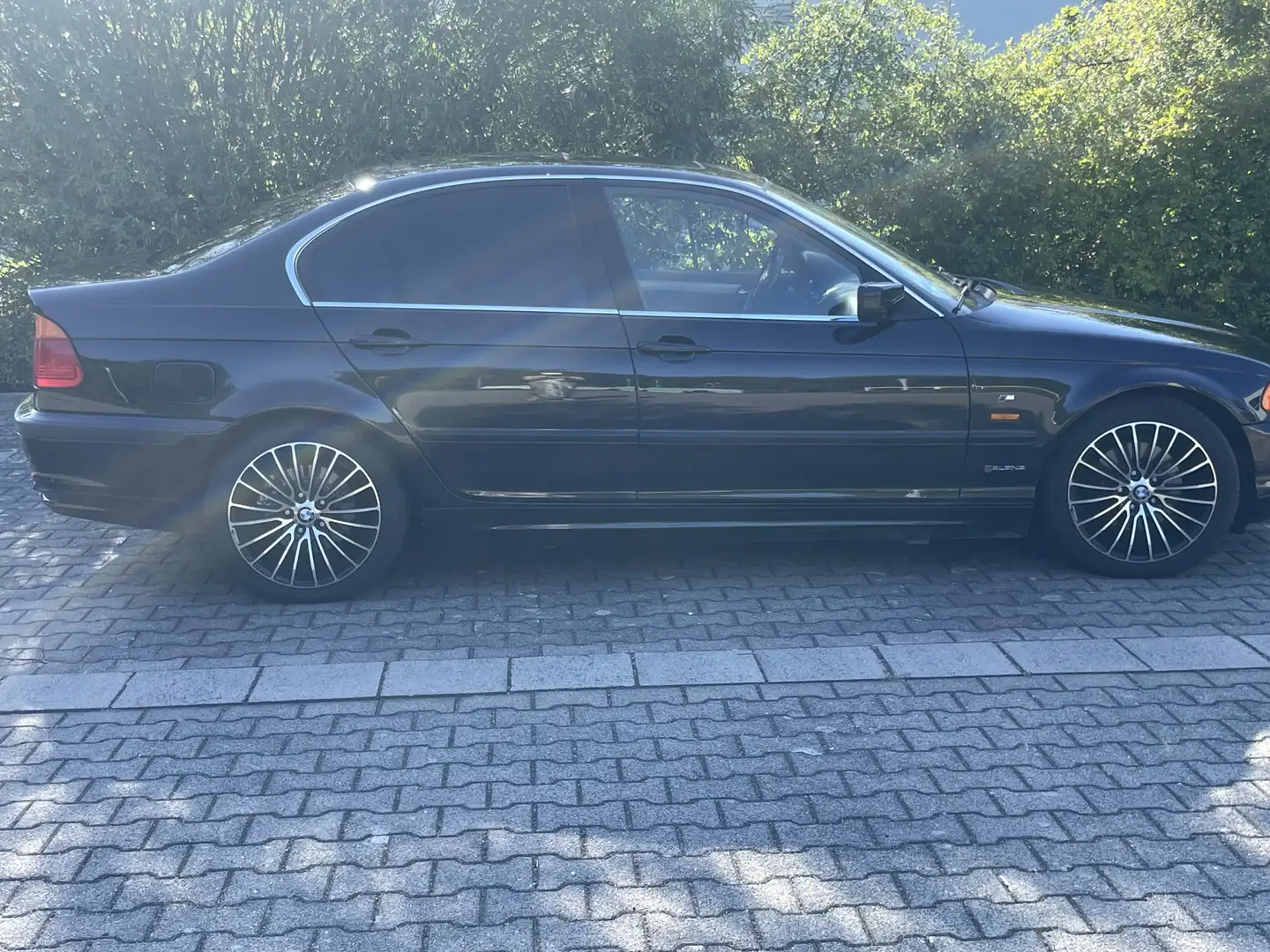 BMW 328 328i - 1