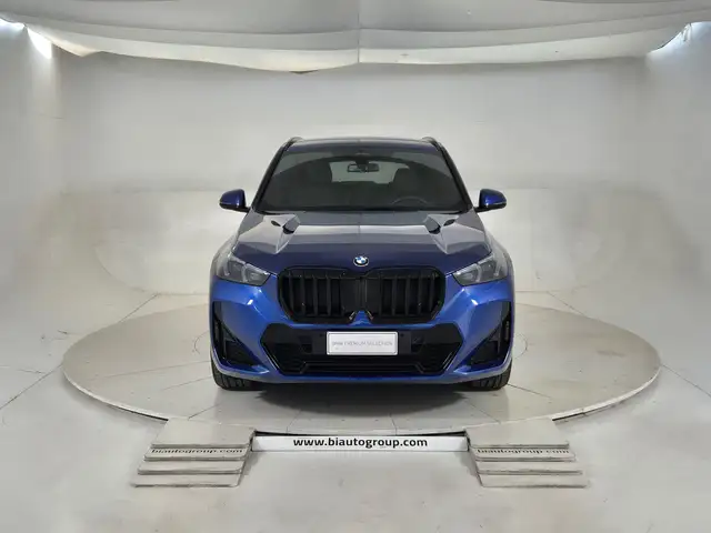 BMW X1 view 3