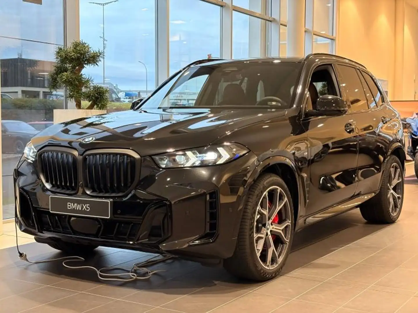 BMW X5 xDrive50e 489ch M Sport Noir - 1
