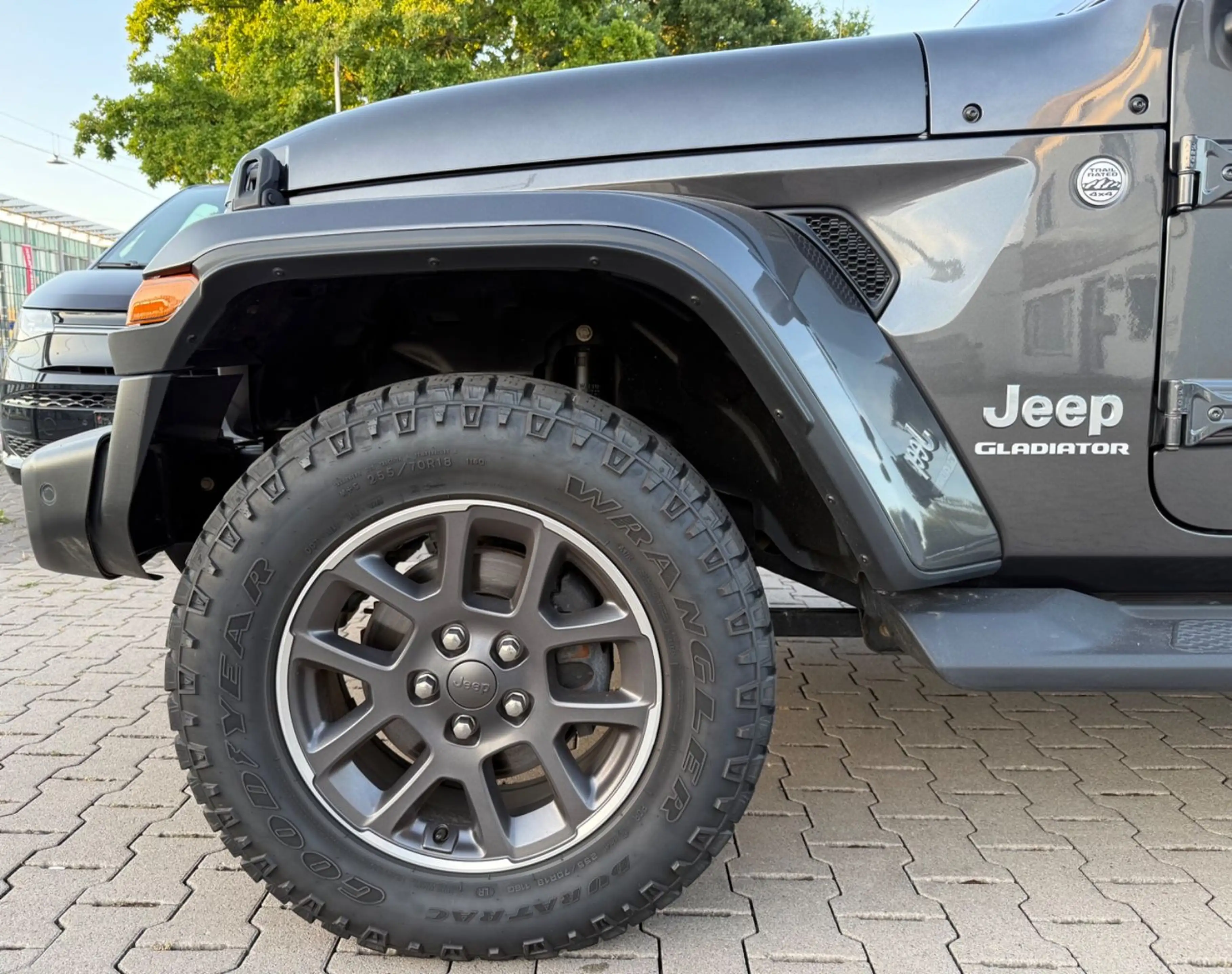 Jeep Gladiator Overland 4WD, LED,Navi,AHK,230Volt,ACC — photo 2