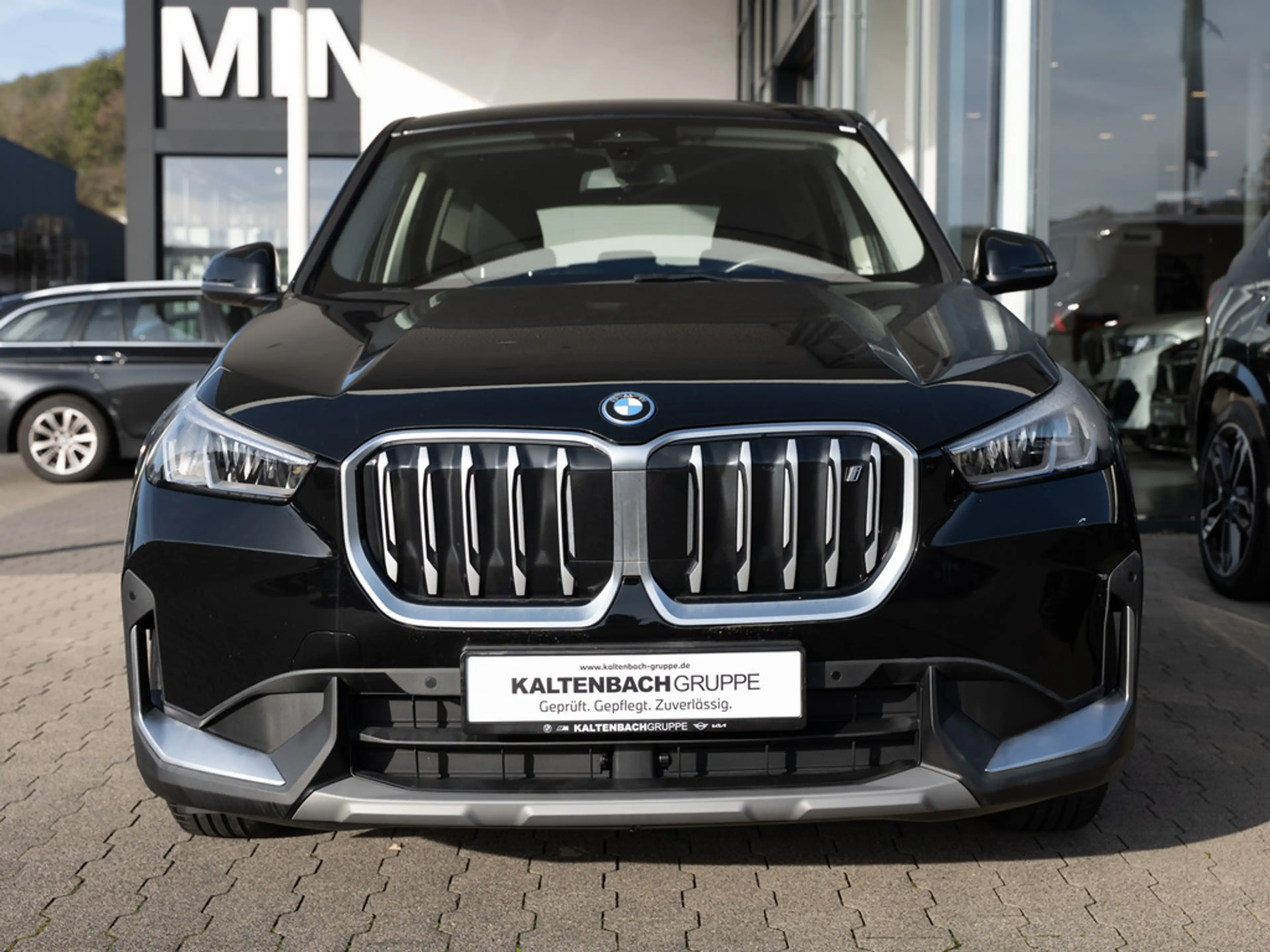 BMW X1 i xDrive30 LED NAVI H/K KAMERA SHZ PDC KLIMA — photo 4