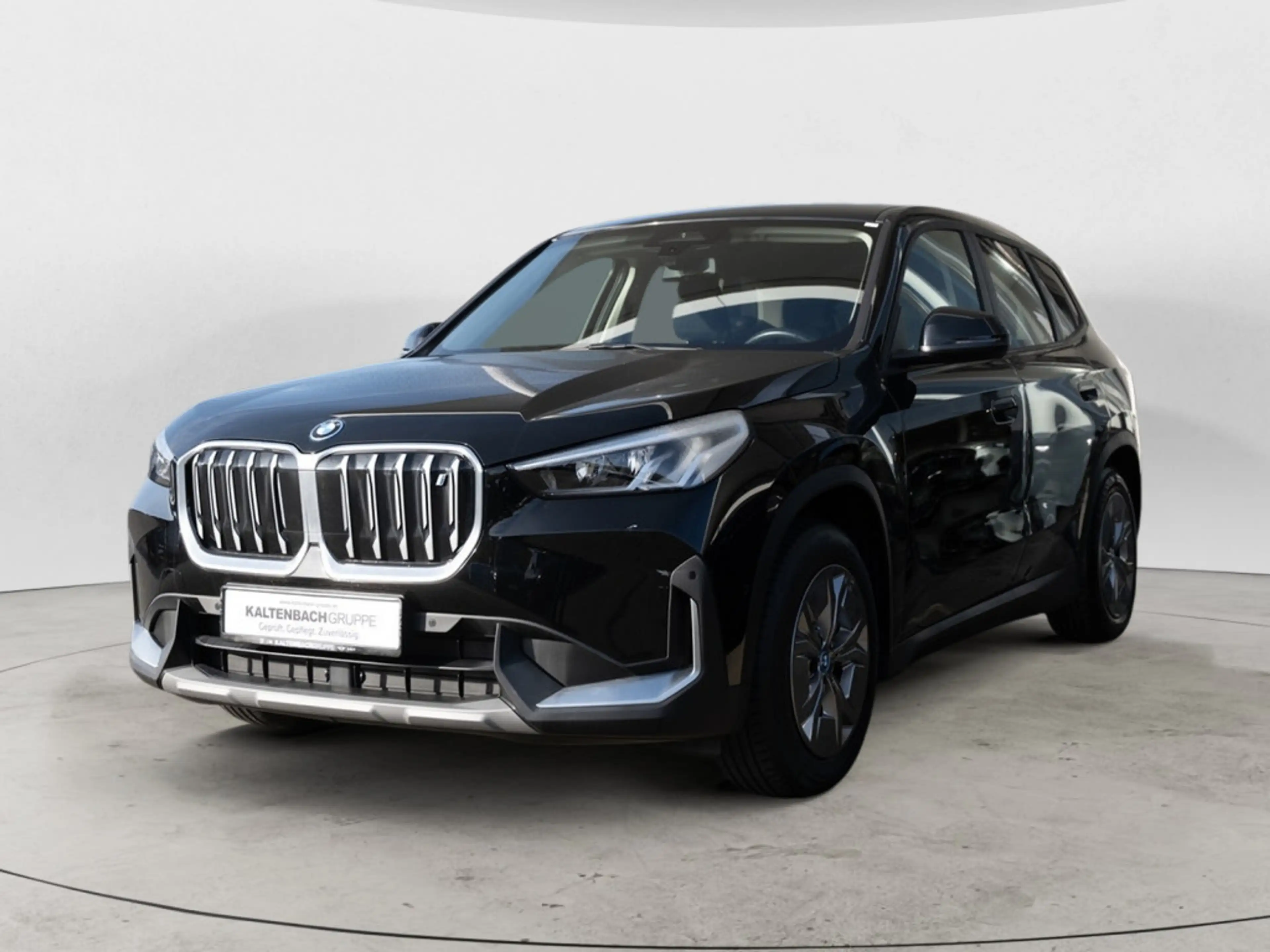 BMW X1 i xDrive30 LED NAVI H/K KAMERA SHZ PDC KLIMA — photo 2