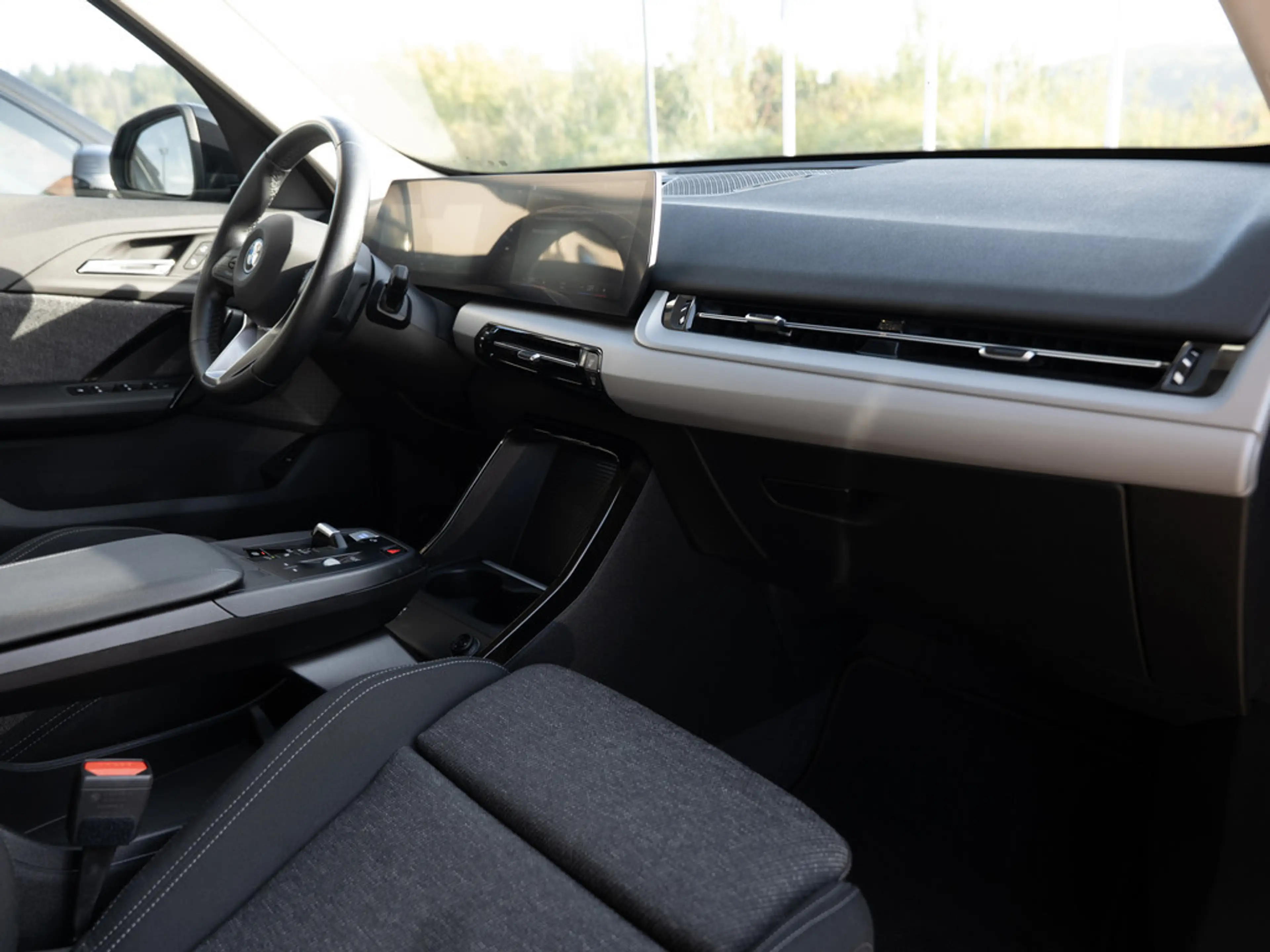 BMW X1 i xDrive30 LED NAVI H/K KAMERA SHZ PDC KLIMA — photo 8