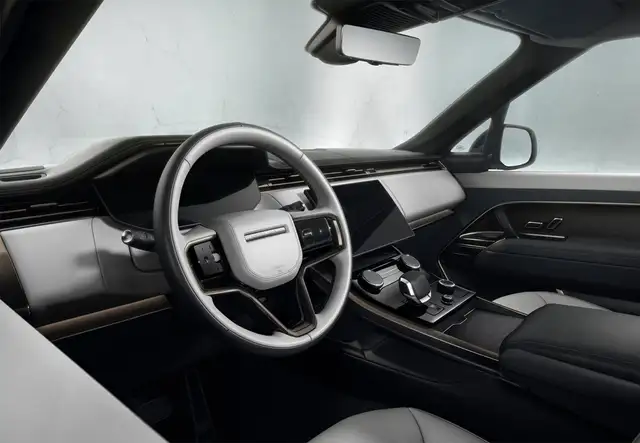 Land Rover Range Rover Sport view 12