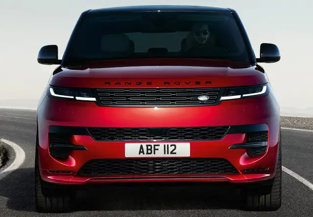 Land Rover Range Rover Sport view 2