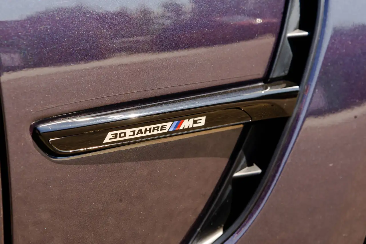 BMW M3 photo BMW M3