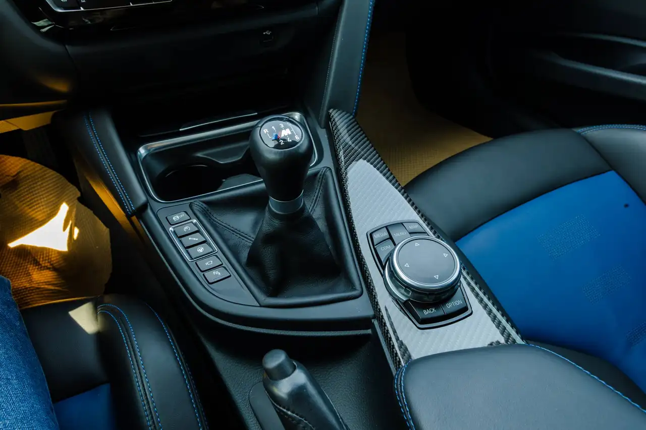 BMW M3 photo BMW M3