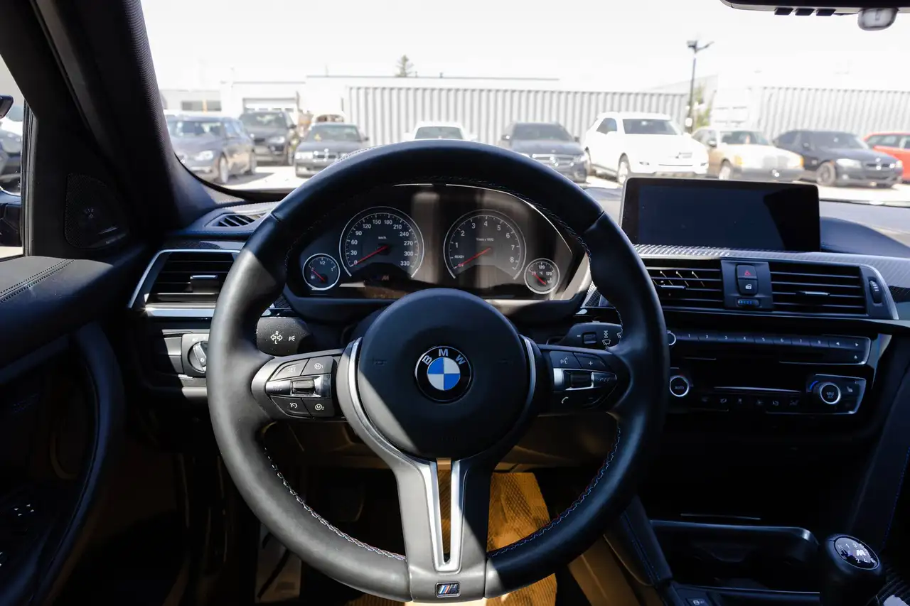BMW M3 photo BMW M3