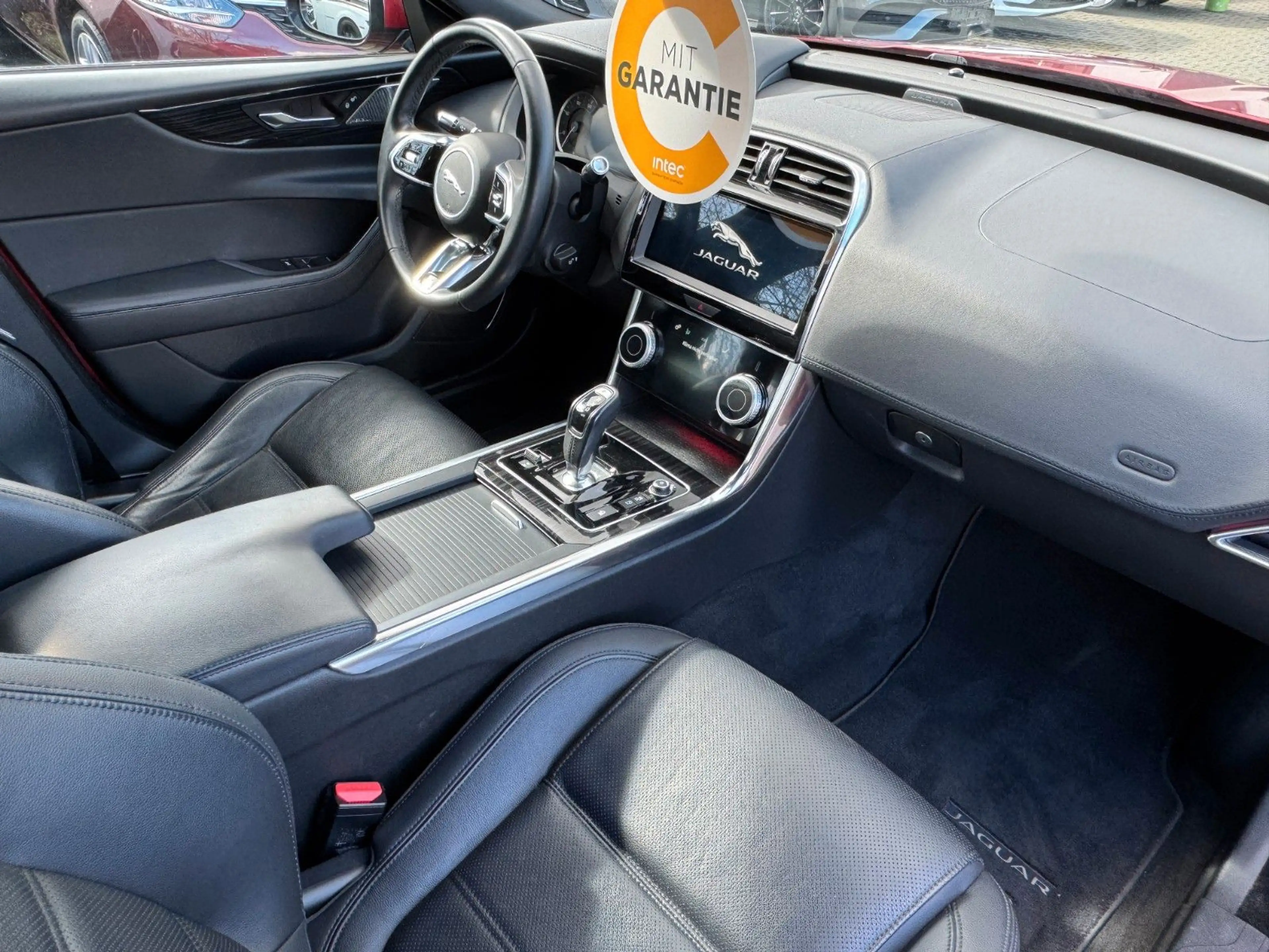 Jaguar XE S AWD Black Pack*MATRIX LED*KAMERA*SpurASSIST — photo 15