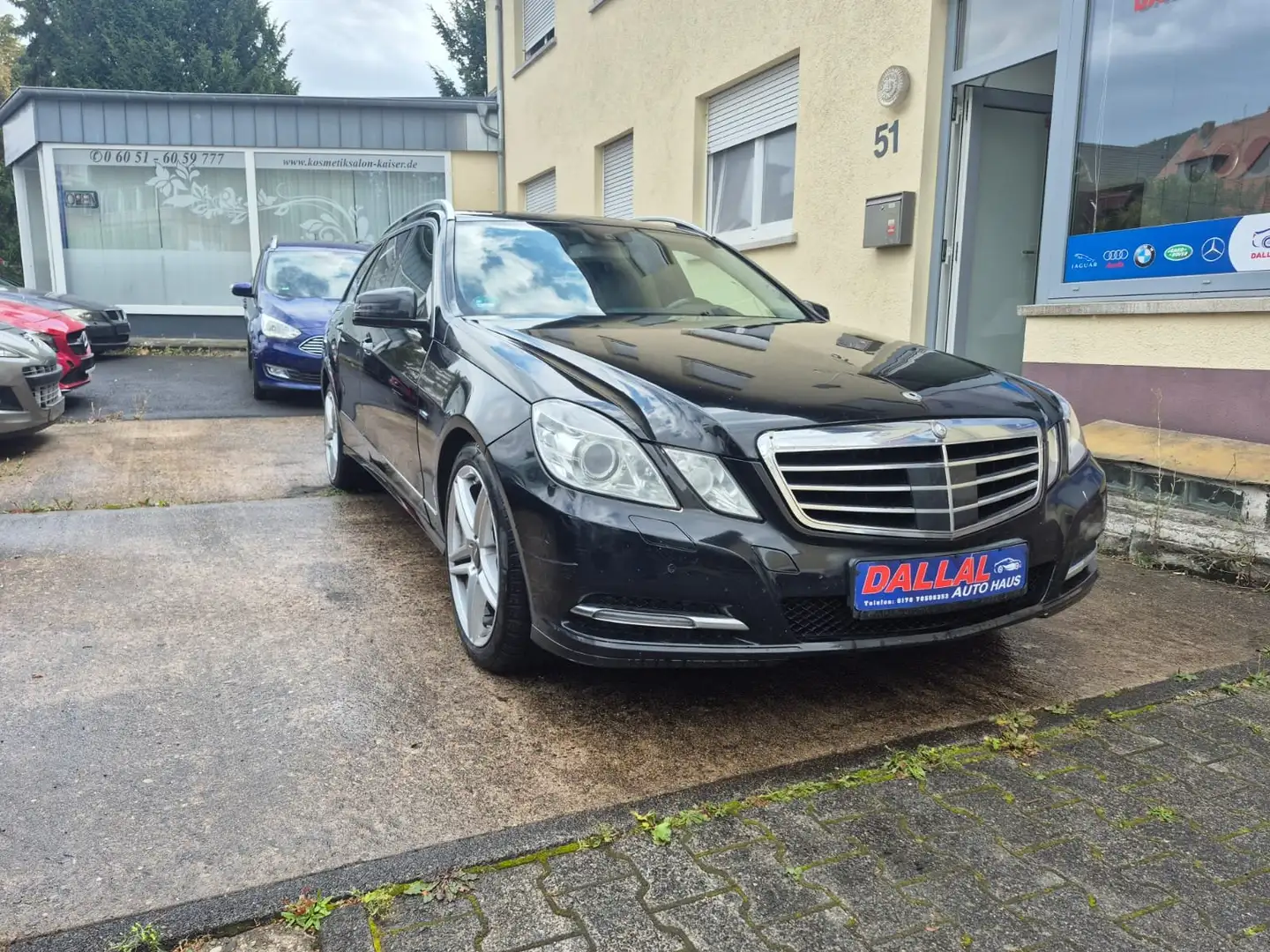 Mercedes-Benz E 250 E 250 CDI BlueEfficiency (212.203) Noir - 1